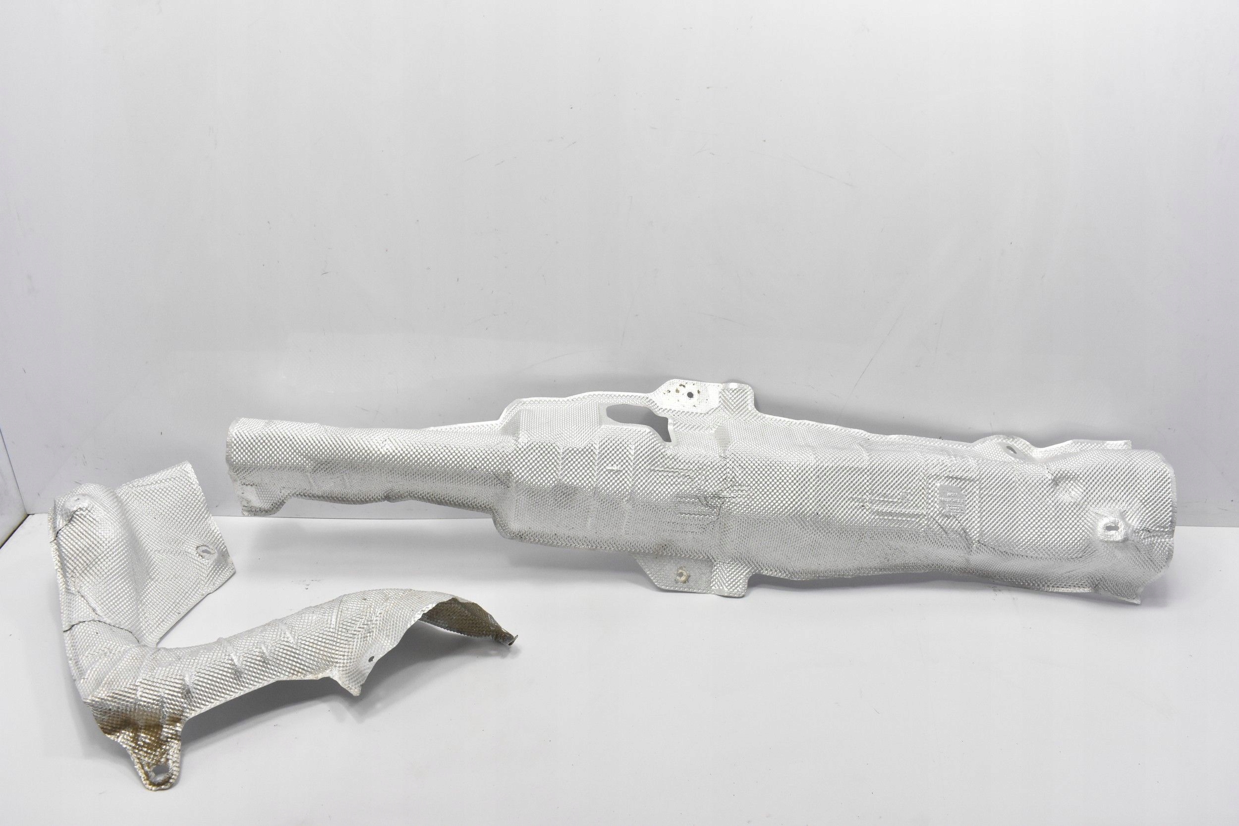 8V51-5K286-B 8V51-5K286-C - ТЕПЛОВОЙ ЩИТ ГЛУШИТЕЛЯ FORD B-MAX FIESTA MK7