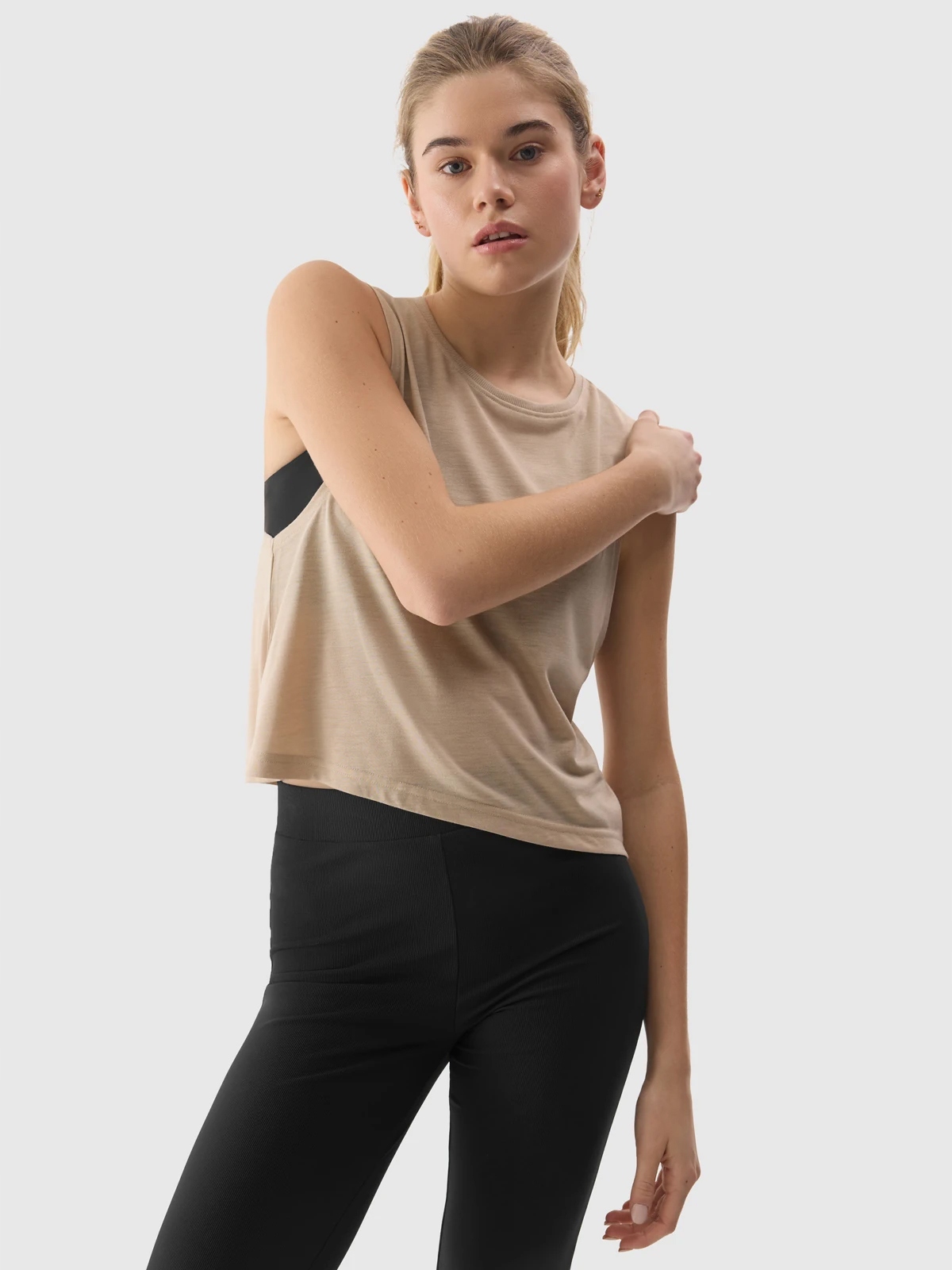 4F KOSZULKA DAMSKA TOP BEZ RĘKAWÓW T-SHIRT OVERSIZE DO JOGI SS24 EAN (GTIN) 5904209041992