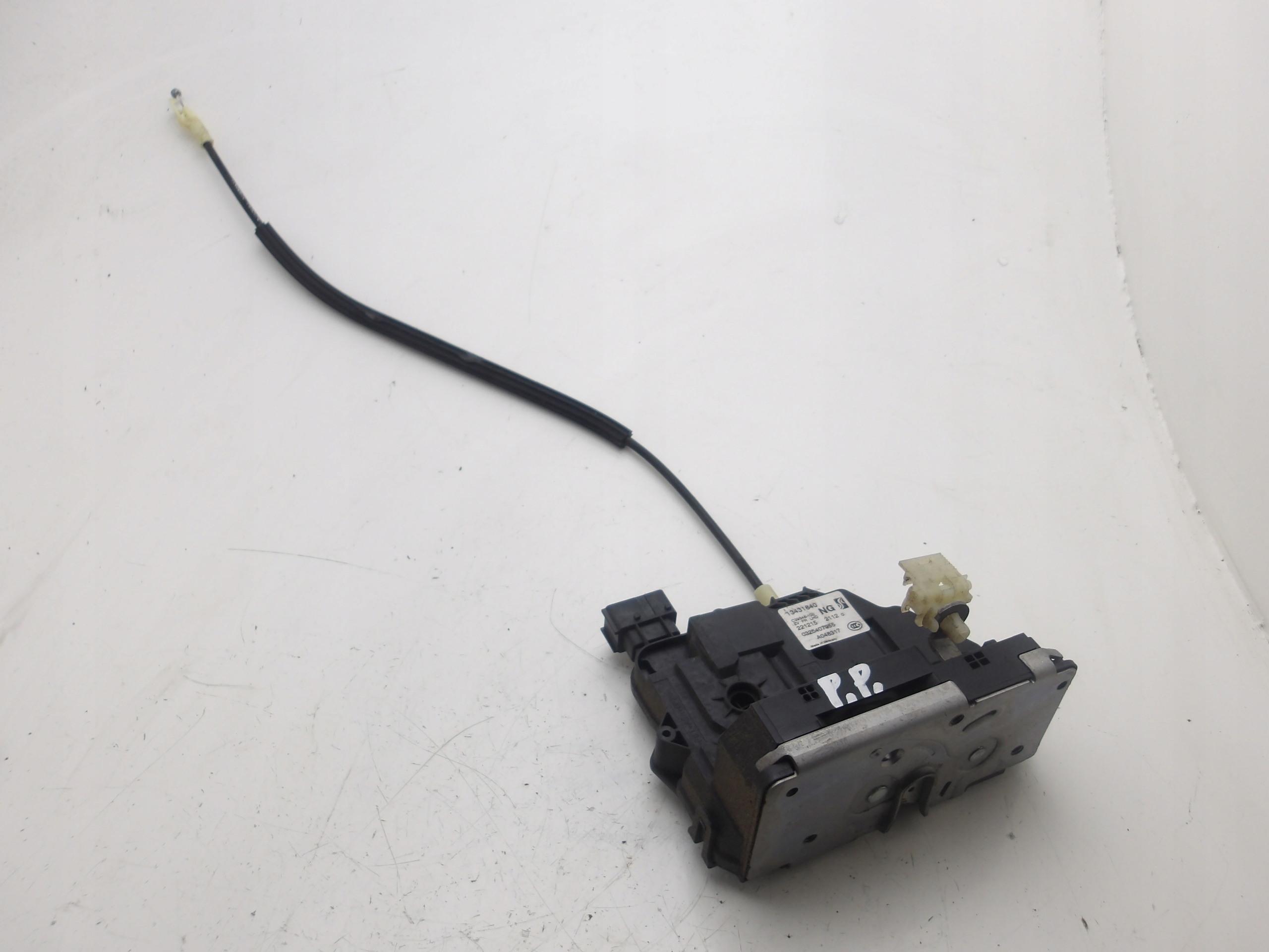OPEL CORSA E 14-19 lock door front right 13431840 EUROPA OE