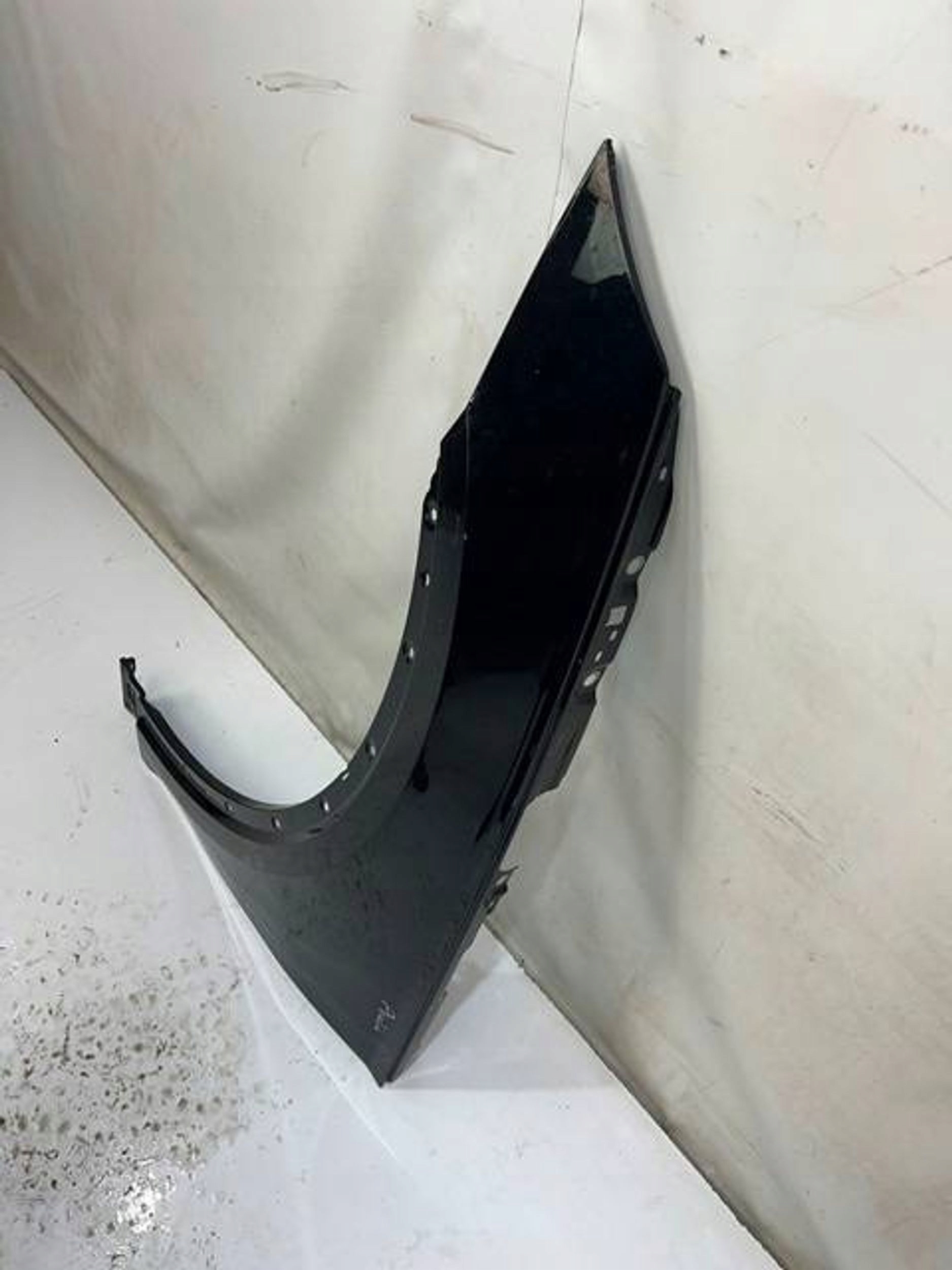 AUDI Q5 80A BŁOTNIK LEWY PRZÓD PRZEDNI ORYGINAŁ 17 r.- Producent części Audi OE