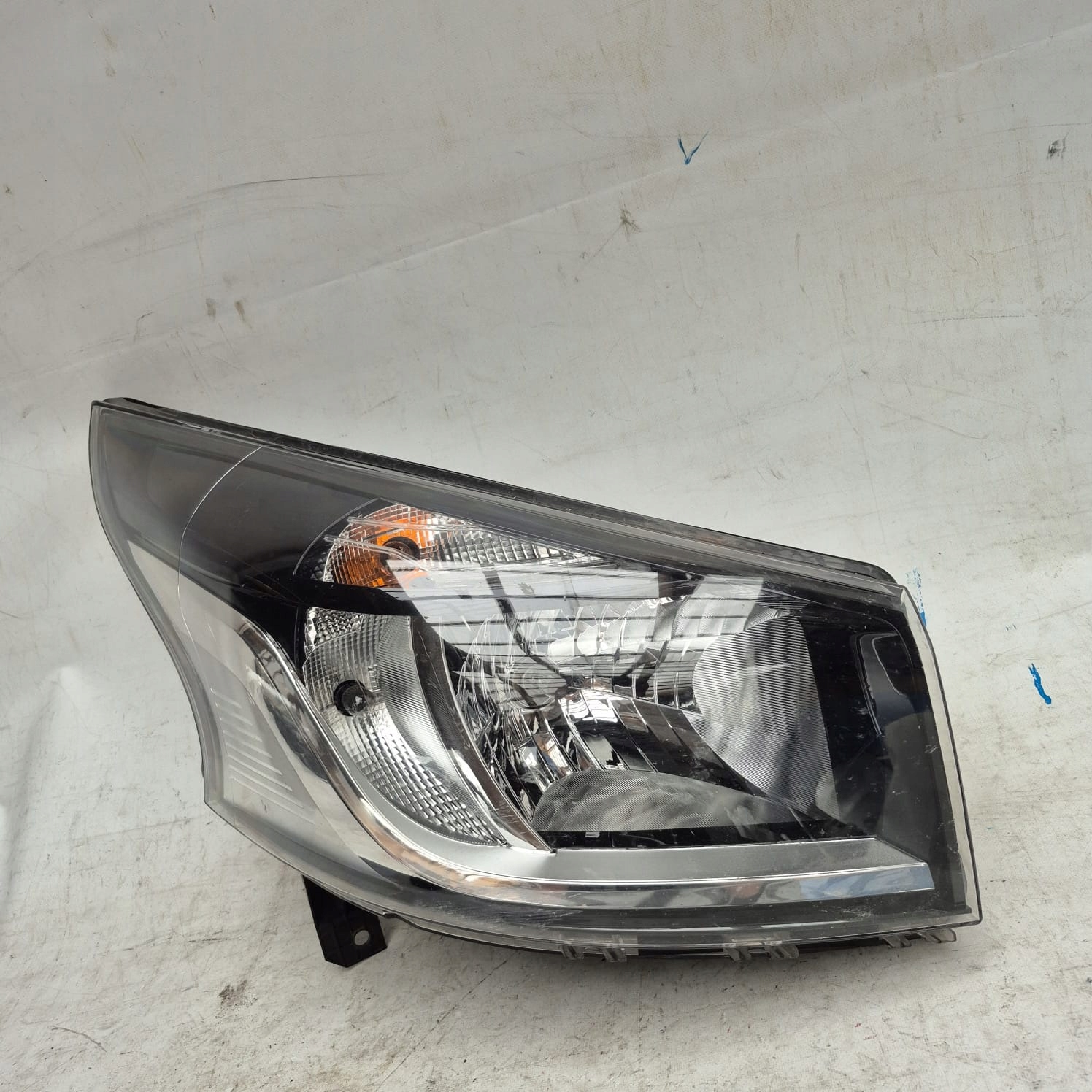 RENAULT TRAFIC III 3 14- light right front front 260109424R