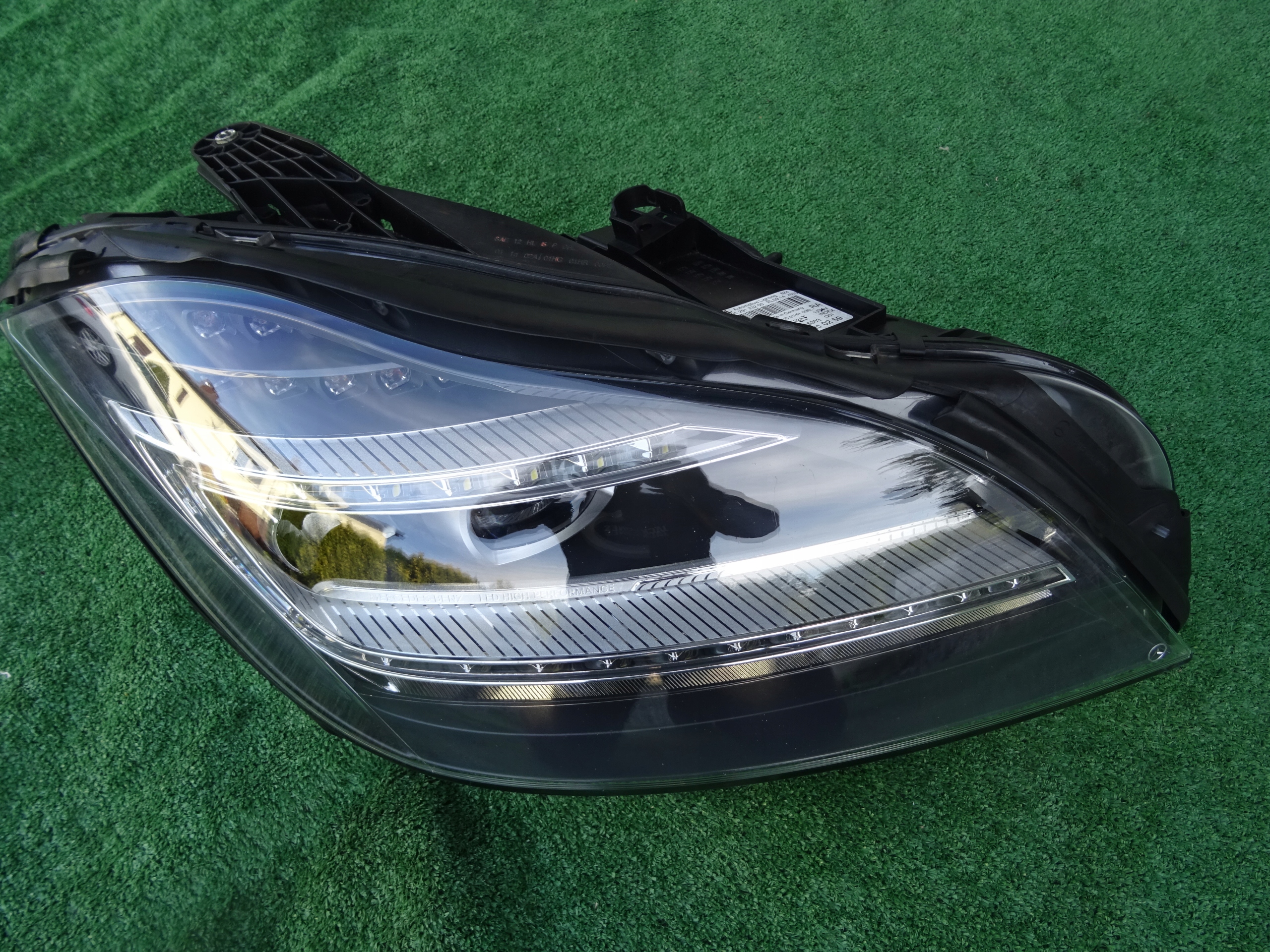 фара правая MERCEDES CLS II W218 led европа