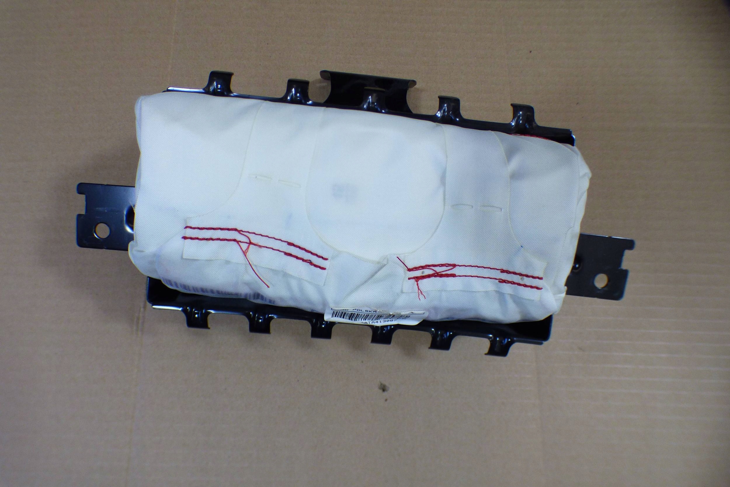 KIA Ceed II dashboard console airbags adjusters running board original st.BDB