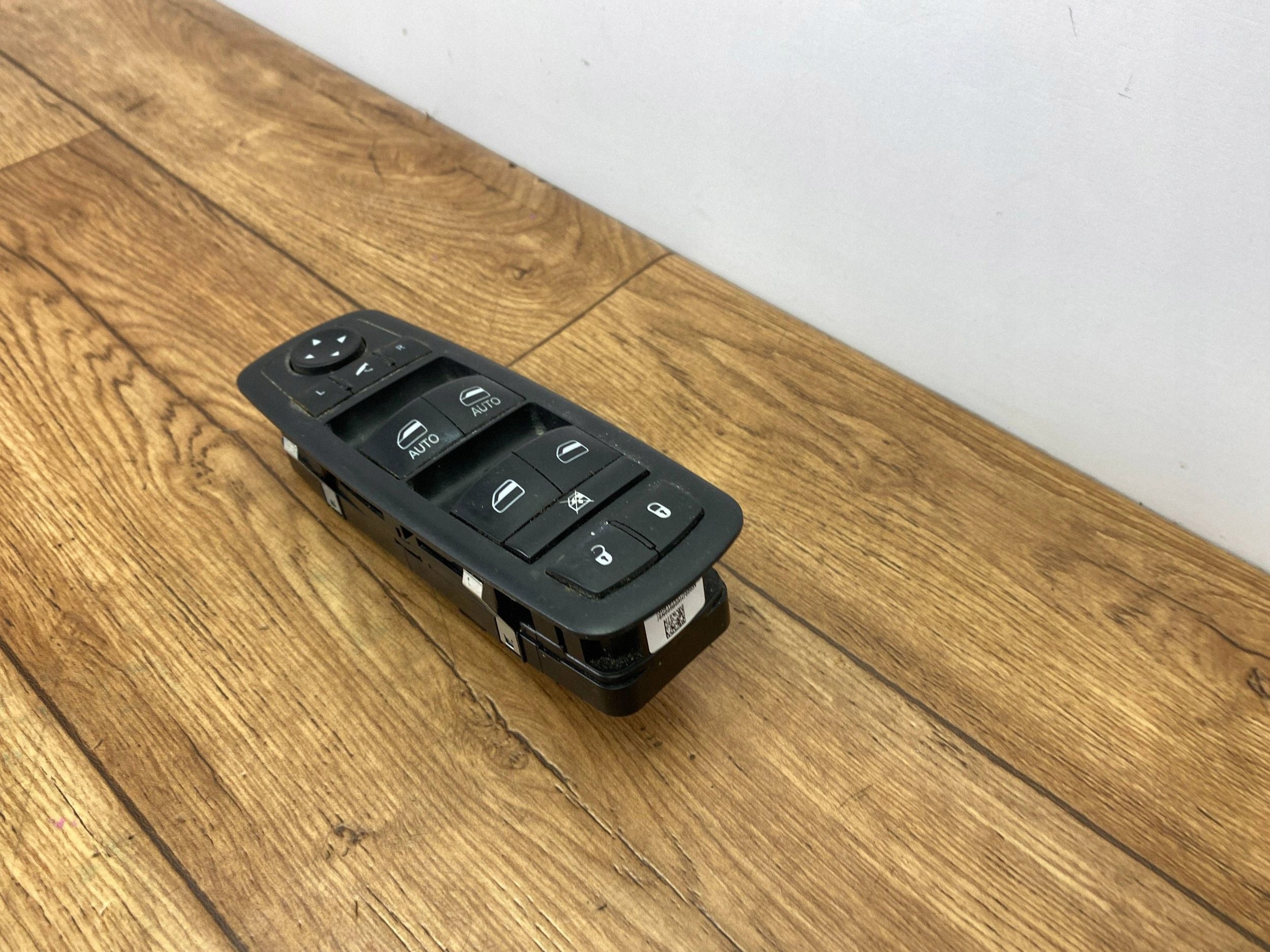 window control switch Ram 1500 DT 2019+