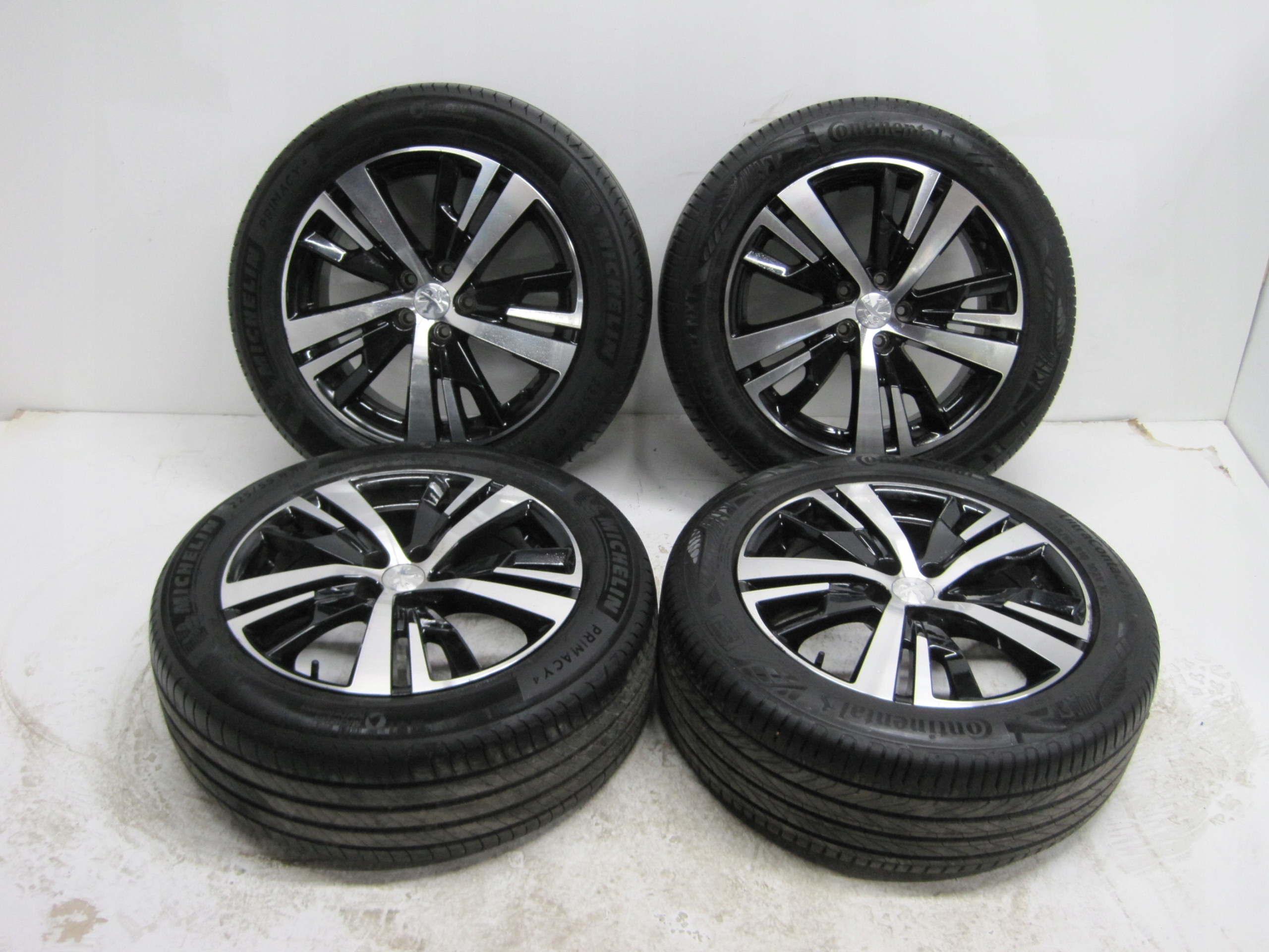 wheels discs tyres PEUGEOT 5008 II R18