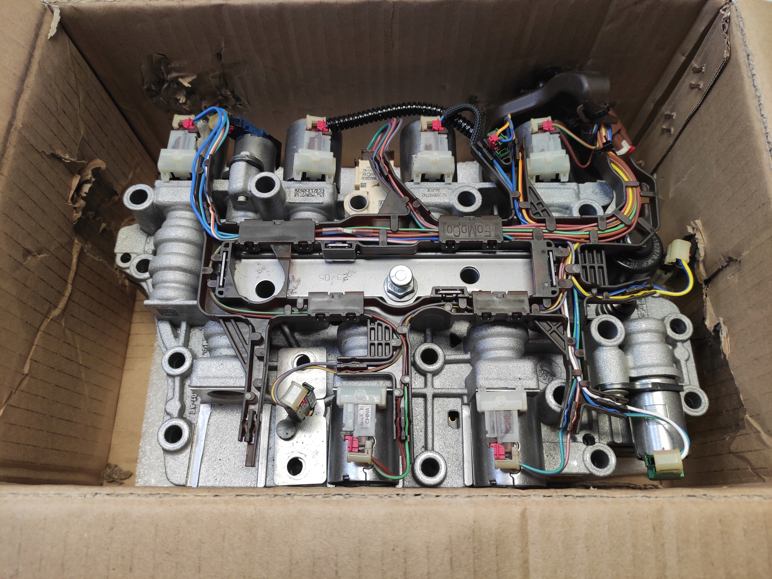 8F35 Ford hydraulický ovladač