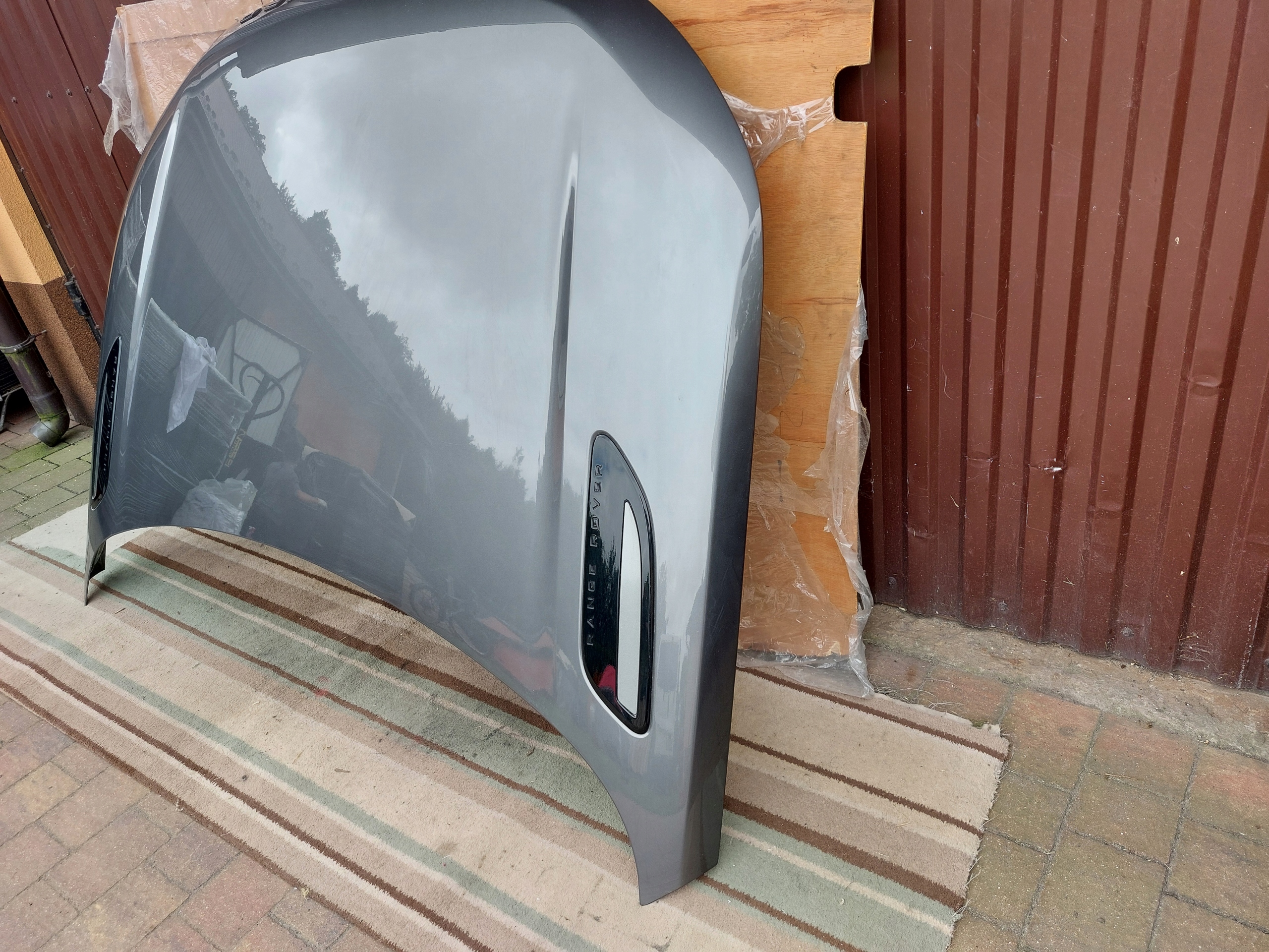bonnet RANGE ROVER VELAR L560 grey 19r CORRIS GREY