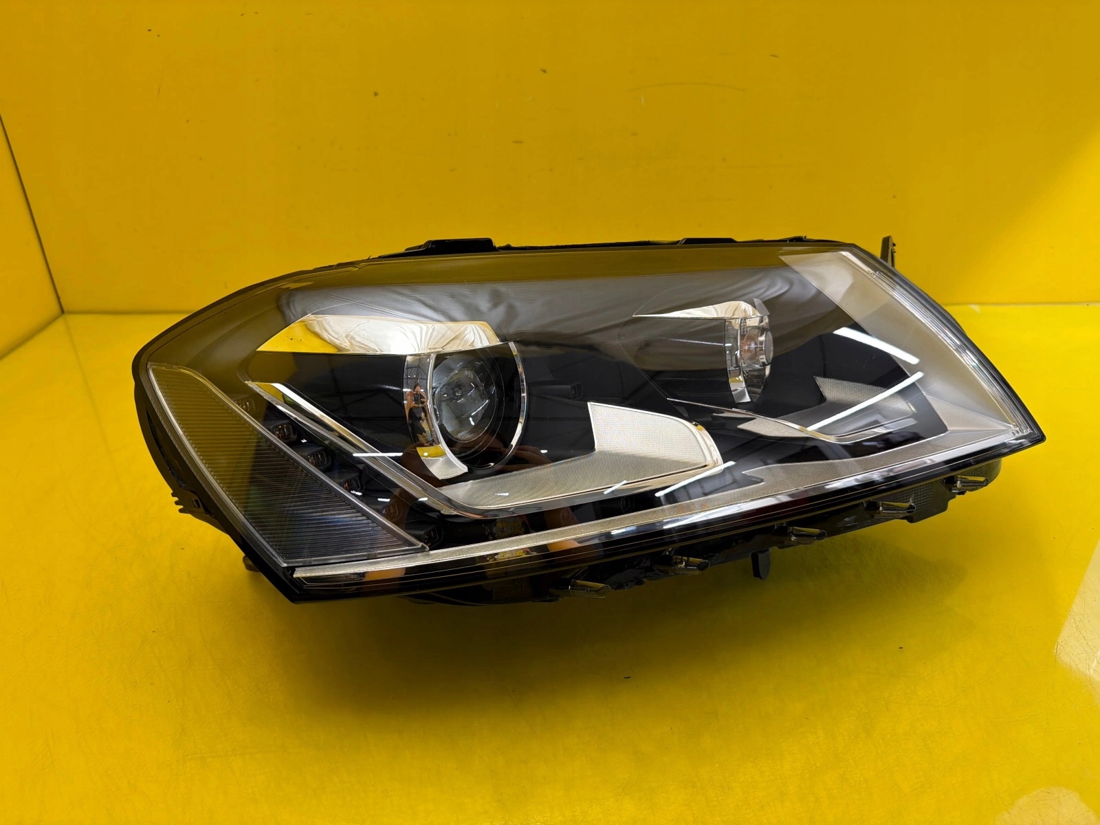 light right VW Passat B7 Xenon Led 3AB941752