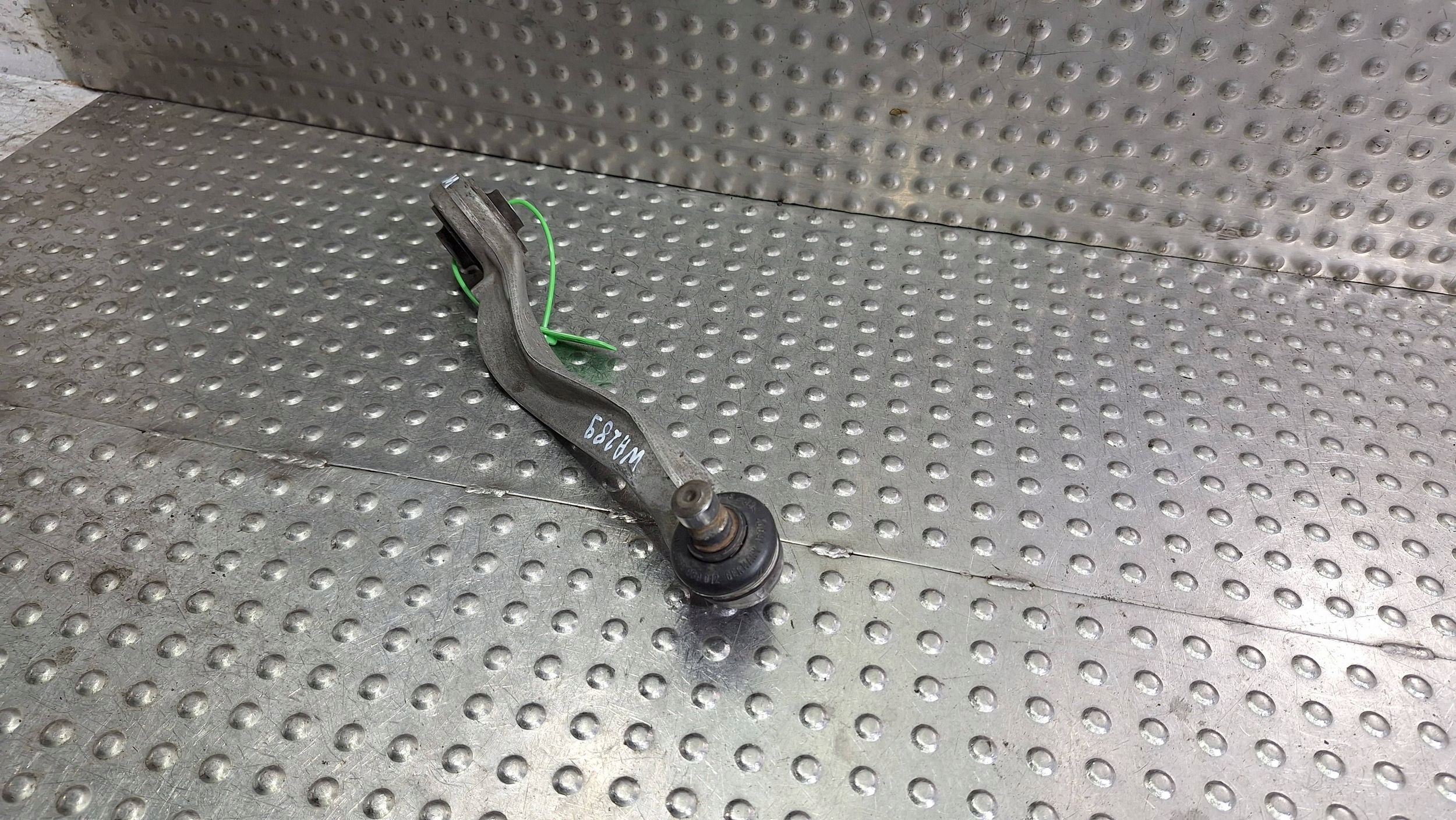 arm left front upper OE 4D0407511F AUDI A4 B6 A6 C5 PASSAT B5 SUPERB and