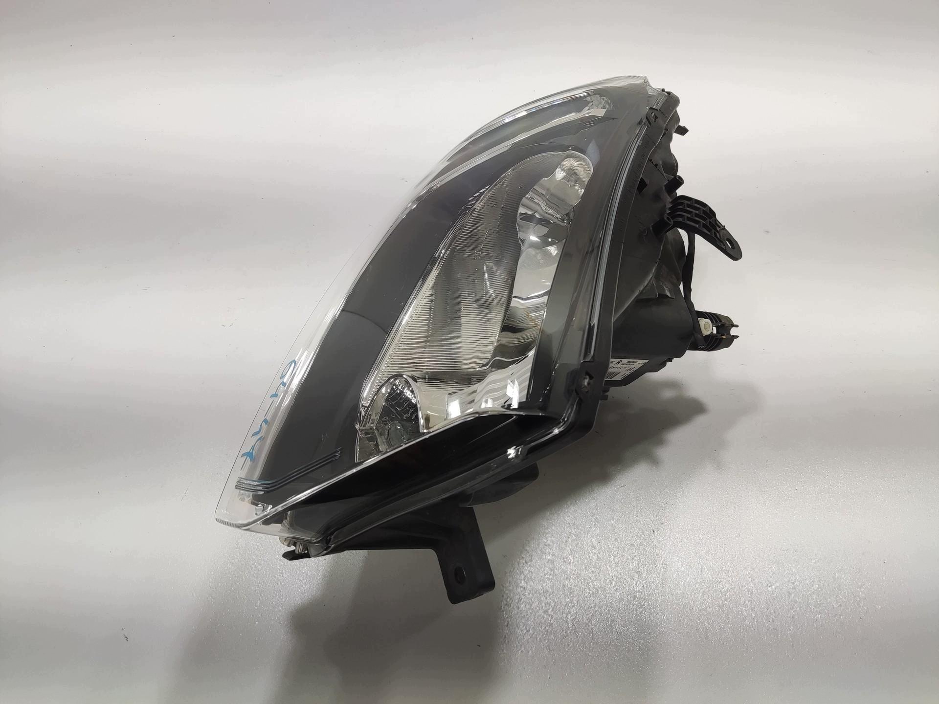 light right front front DACIA SANDERO II 2012-2016 260107615R EUROPA