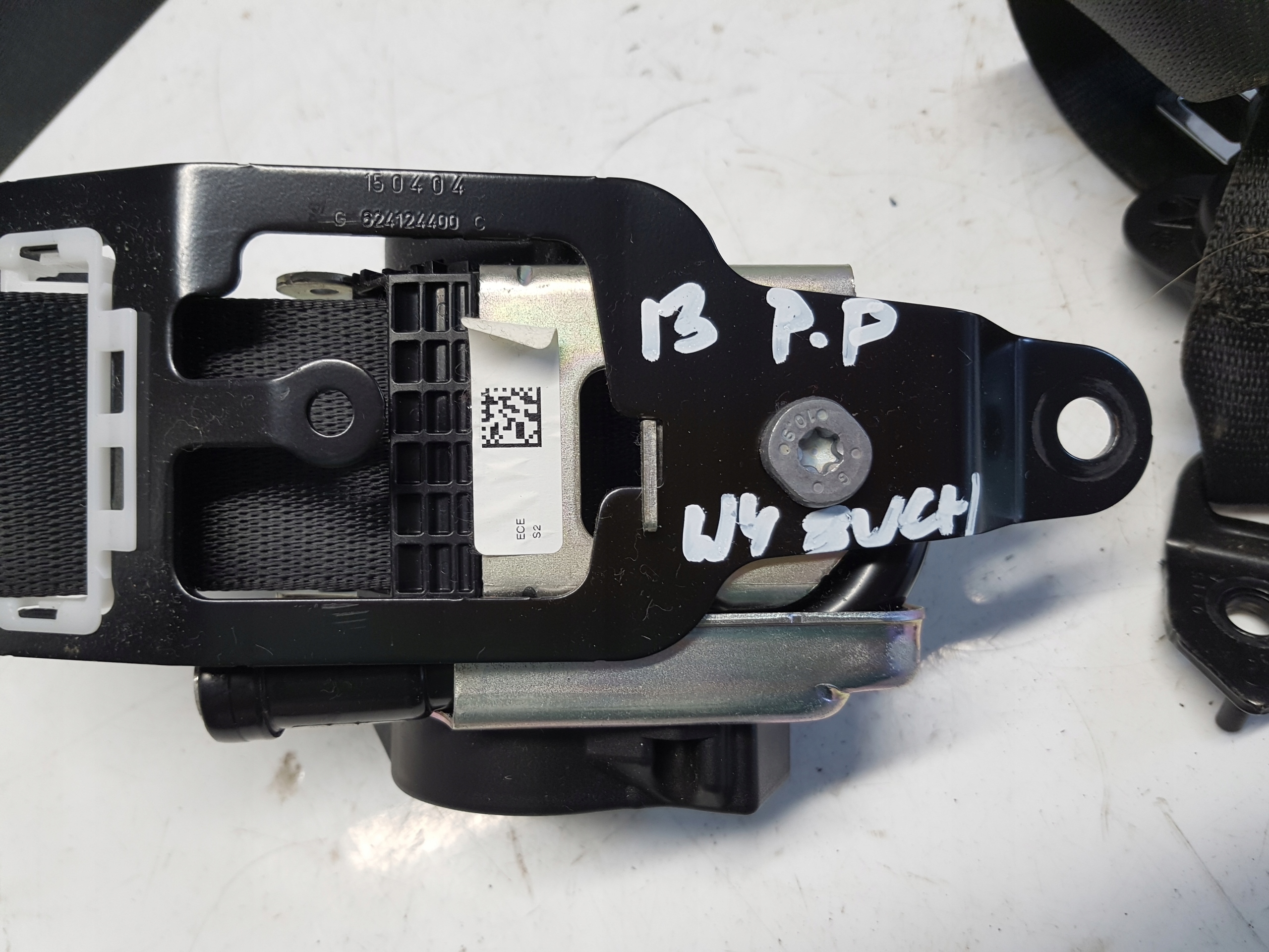 BMW I3 i01 tension belt safety right front