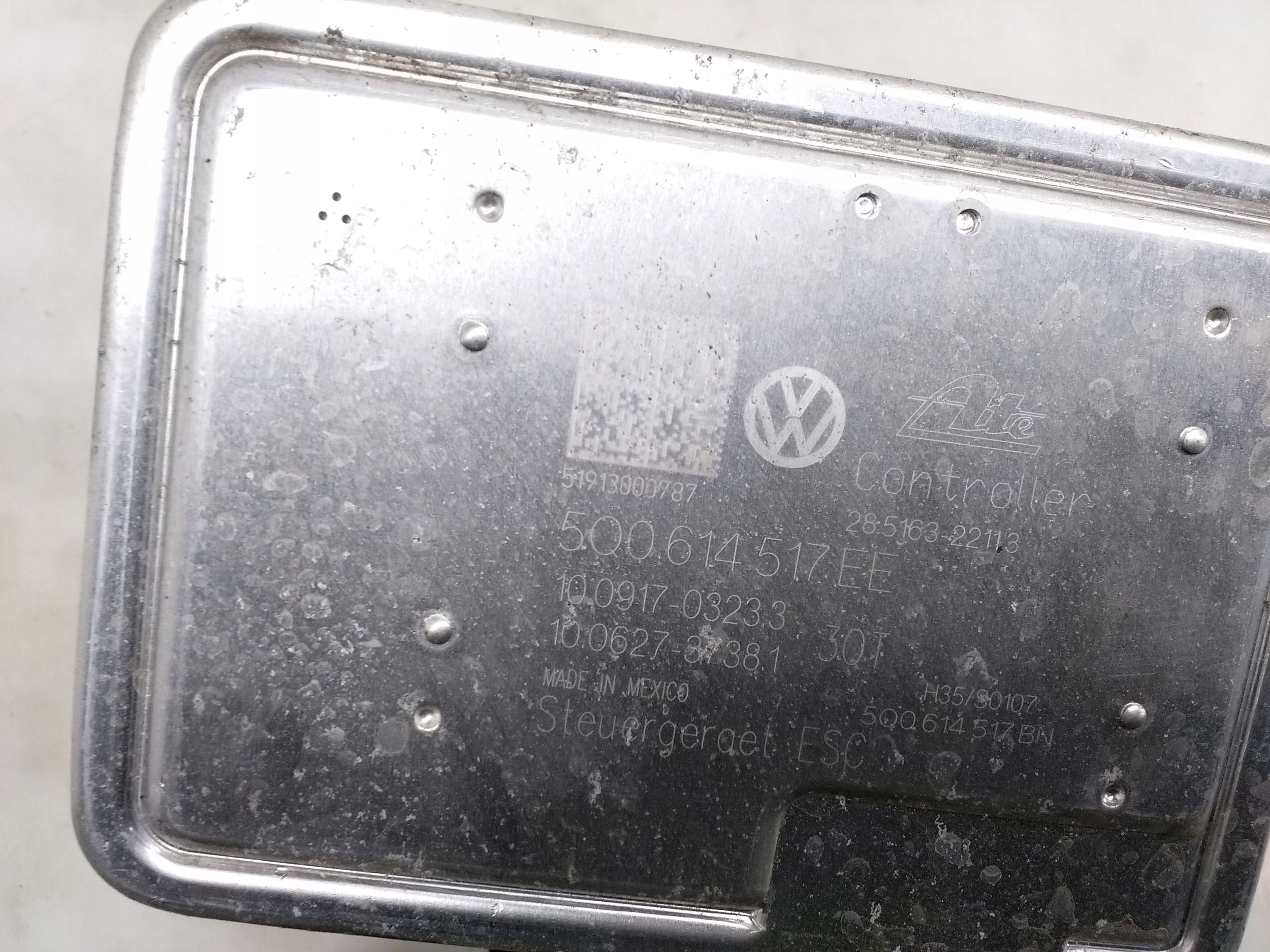 SKODA oe 5Q0614517EE насос abs