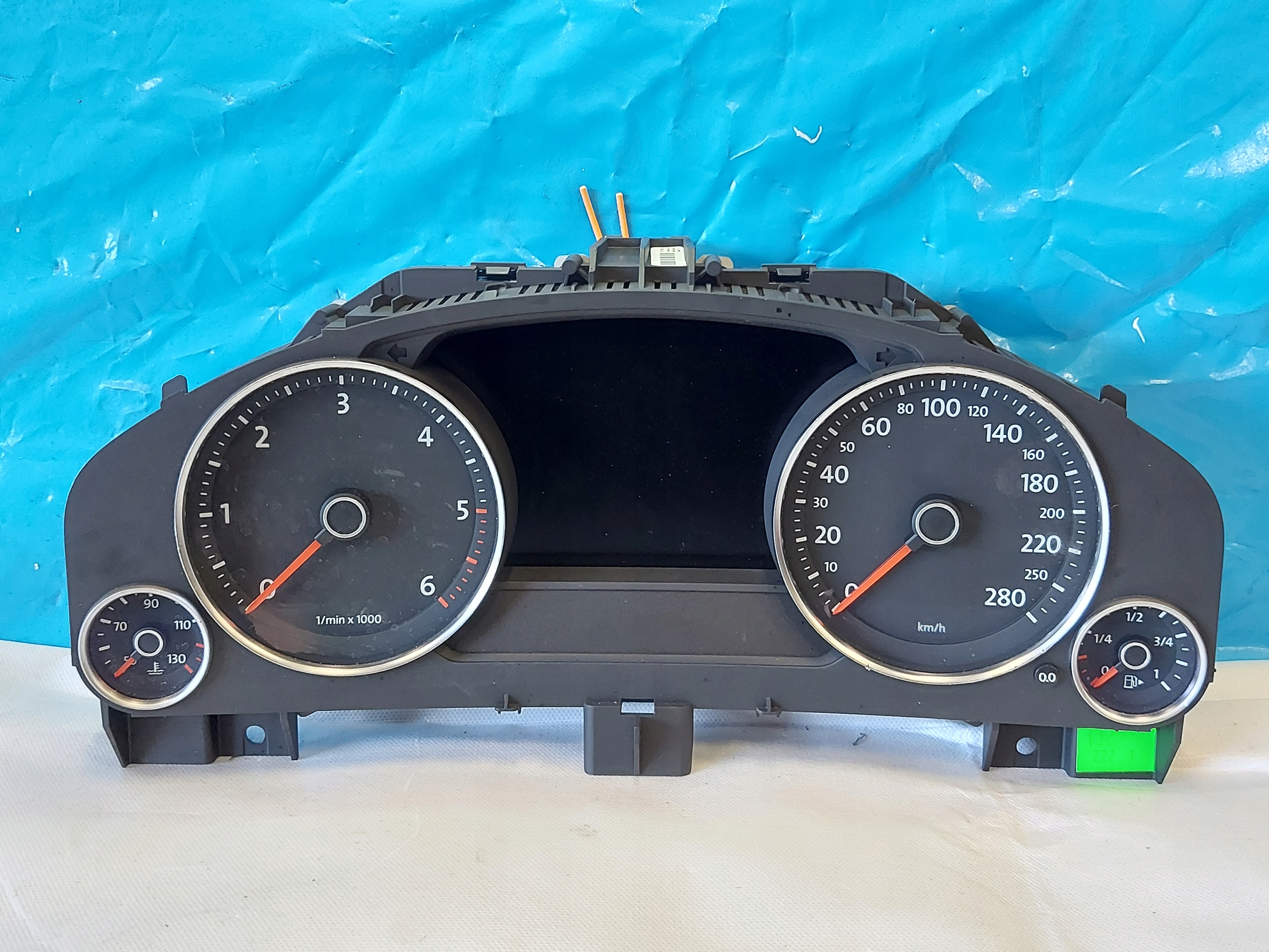 dials clock VW TOUAREQ II 3.0 TDI 7P6920882M