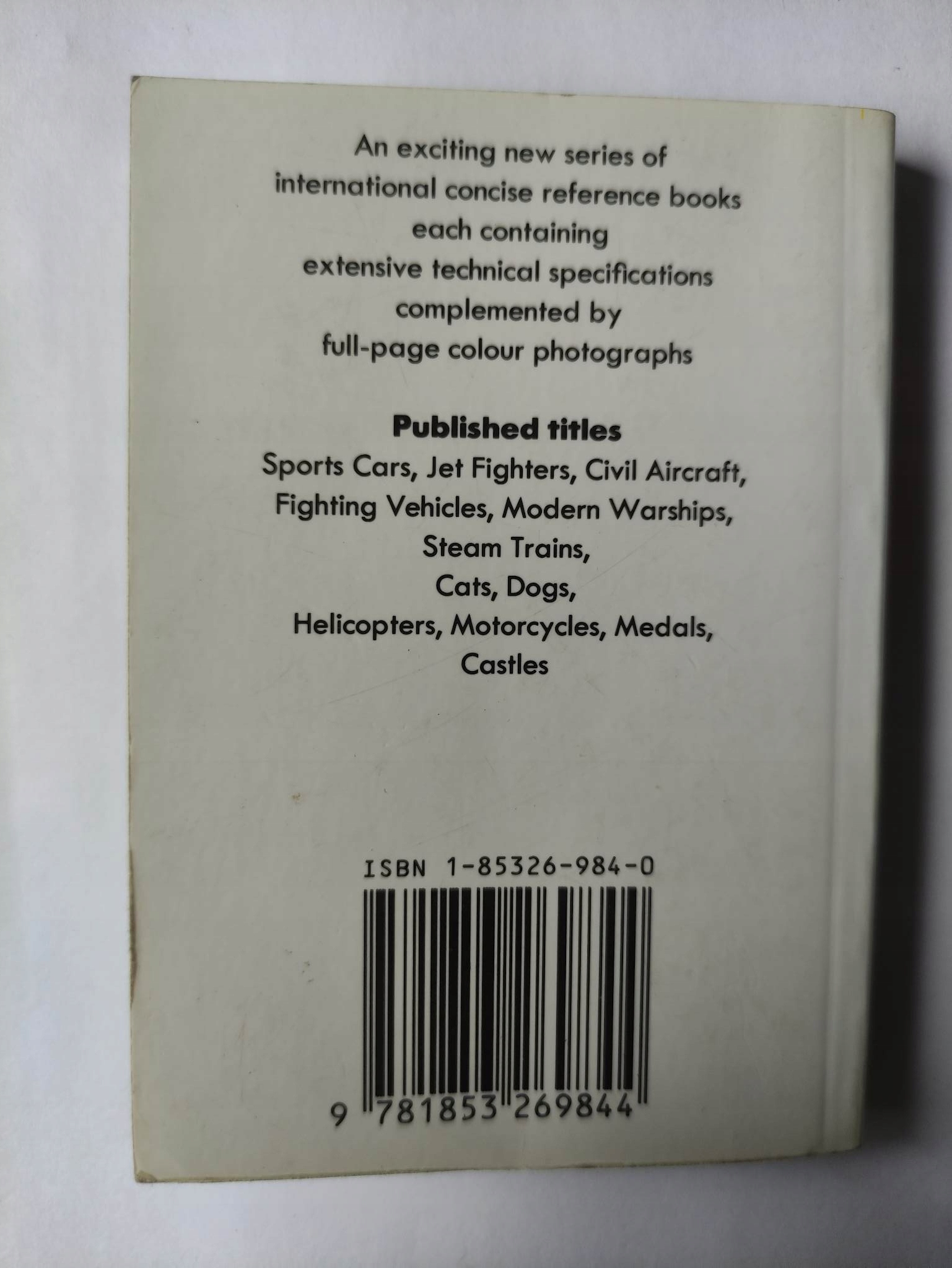 A Wordsworth Colour Guide Jet Fighters ISBN 9781853269844