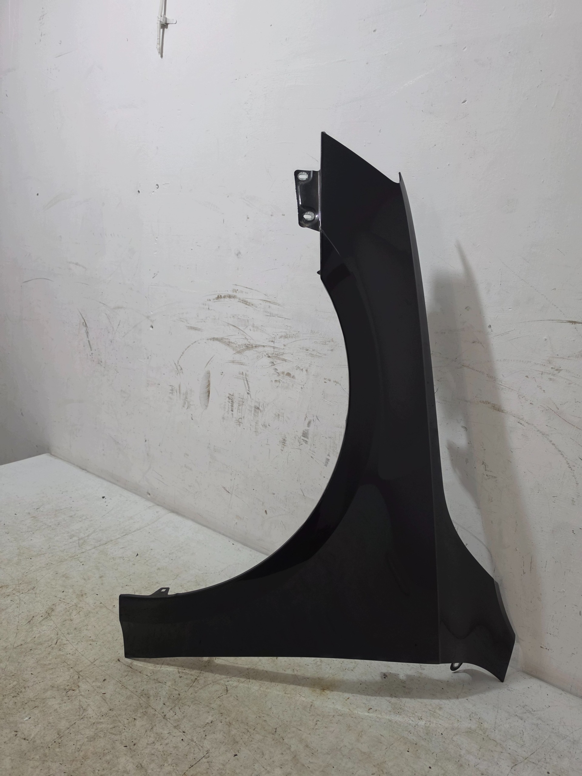^ SKODA OCTAVIA III 5E0 fender left front front original