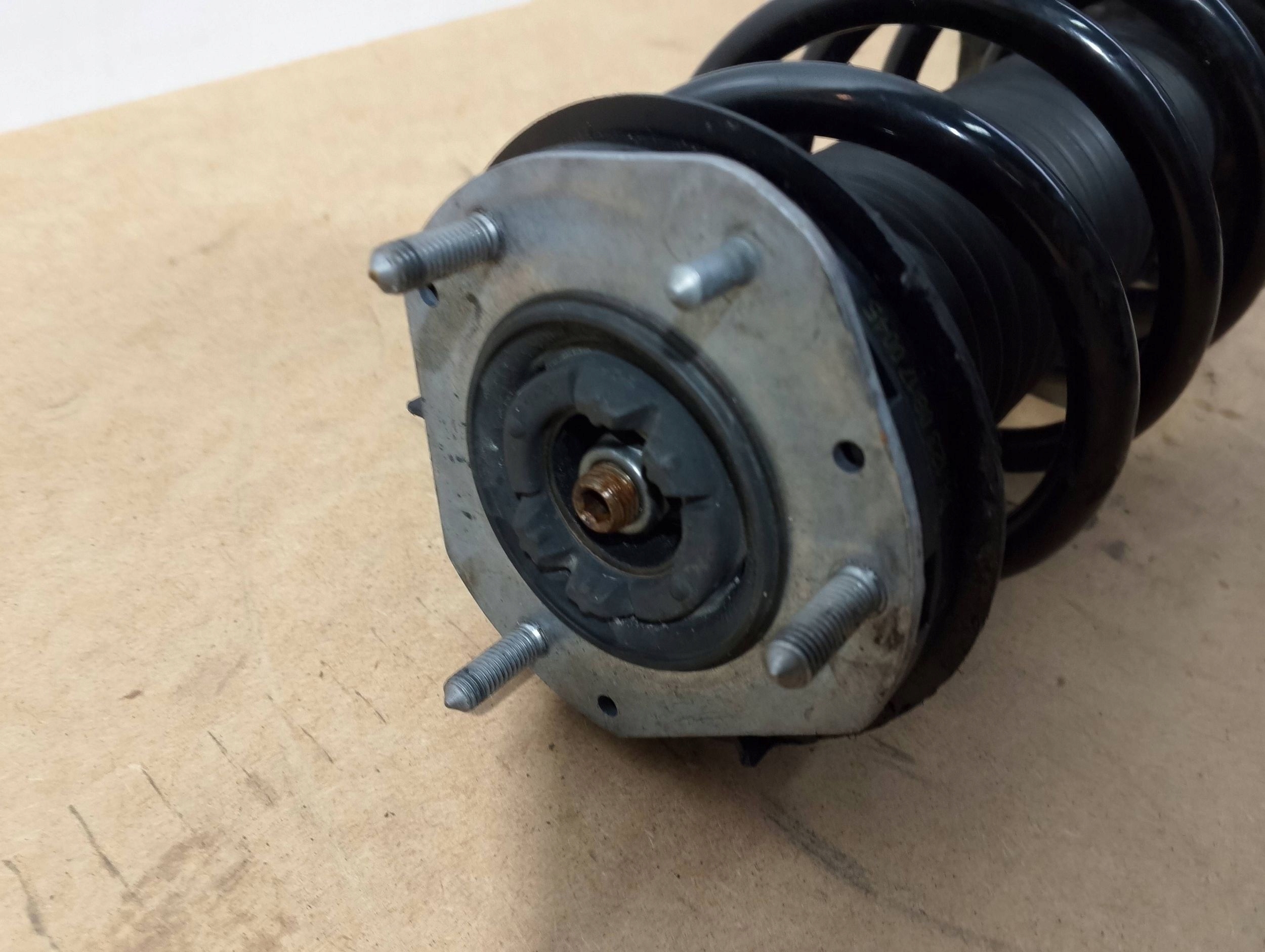 Ford Puma Mk2 shock absorber front right 1A100936AR (F346)