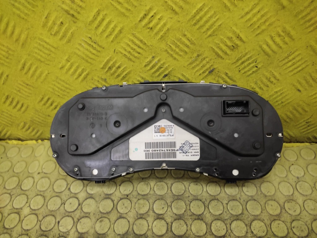 PEUGEOT 307 dials P9646742480