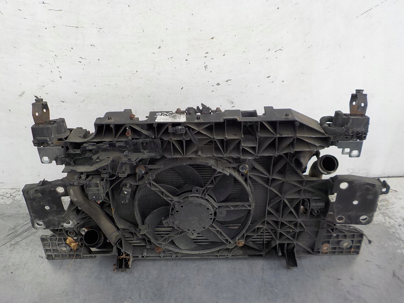 526 RENAULT SCENIC III 1.5 DCI support panel for radiators pillar