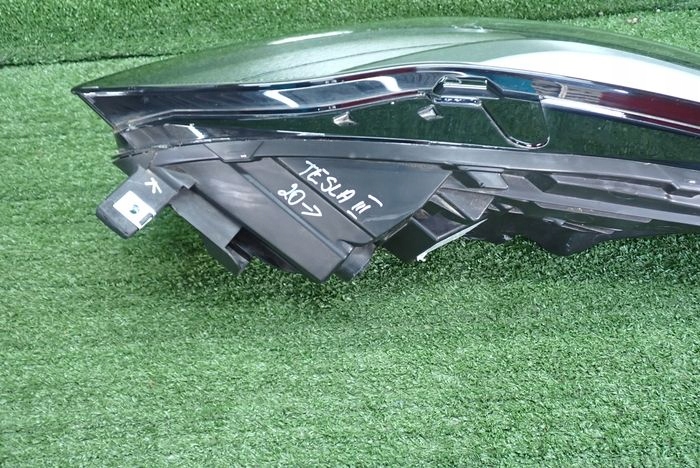 TESLA 3 III FULL LED LIFT 20- reflektor right light right 1514953-00-D