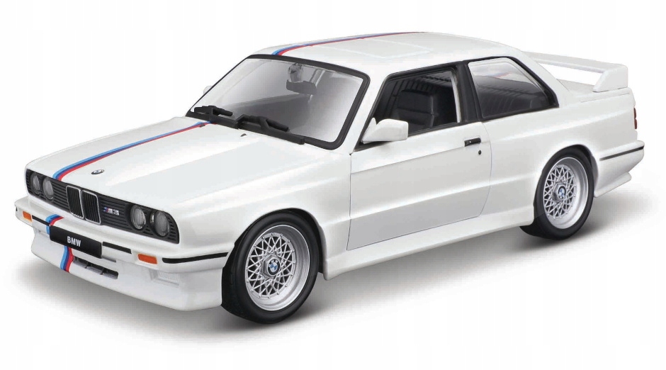 Bmw M3 E30 1988 1:24 bílý model Bburago 18-21100