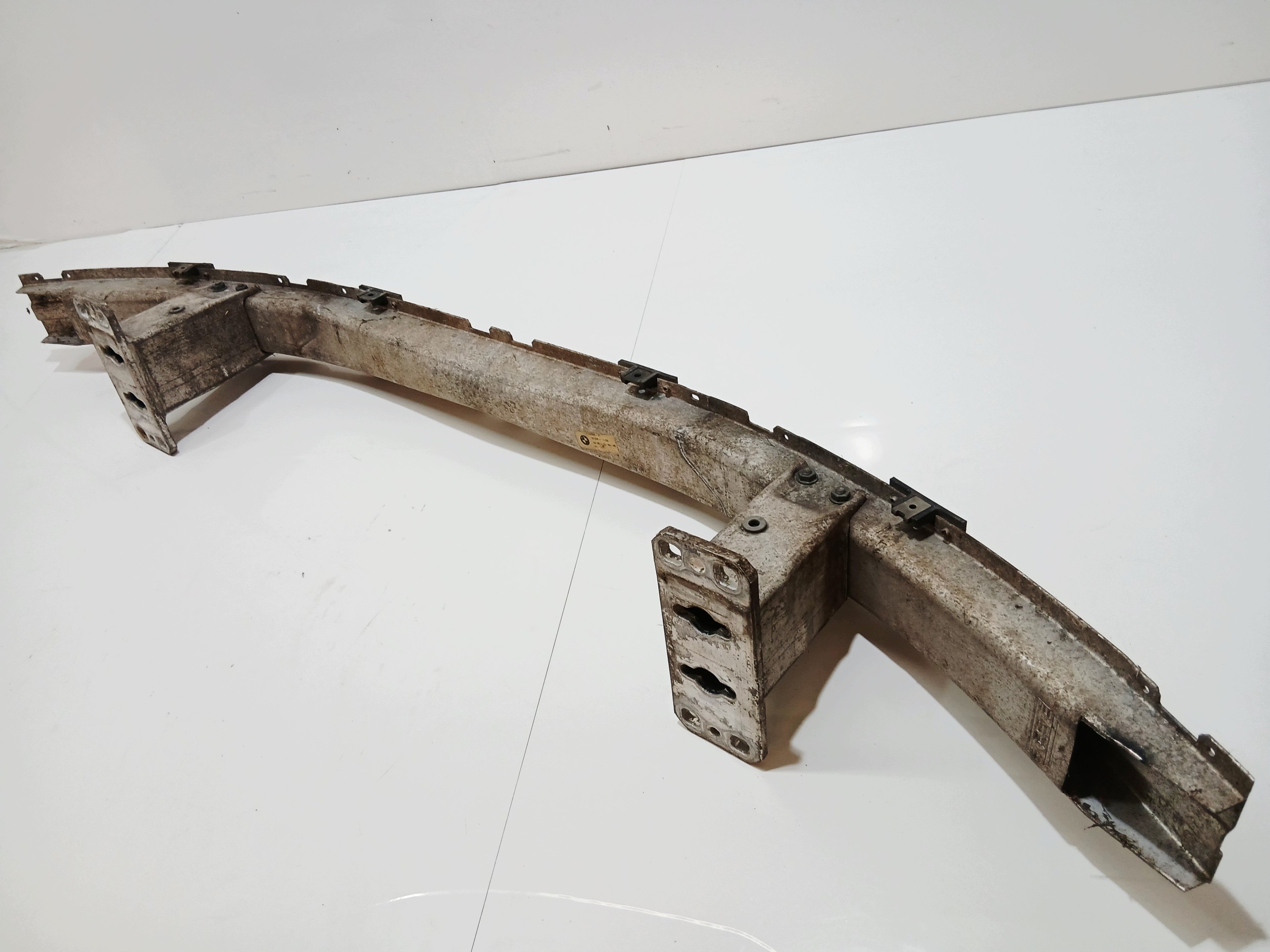 výztuha příčka nárazníku předek BMW E60 E61 OE 7148586