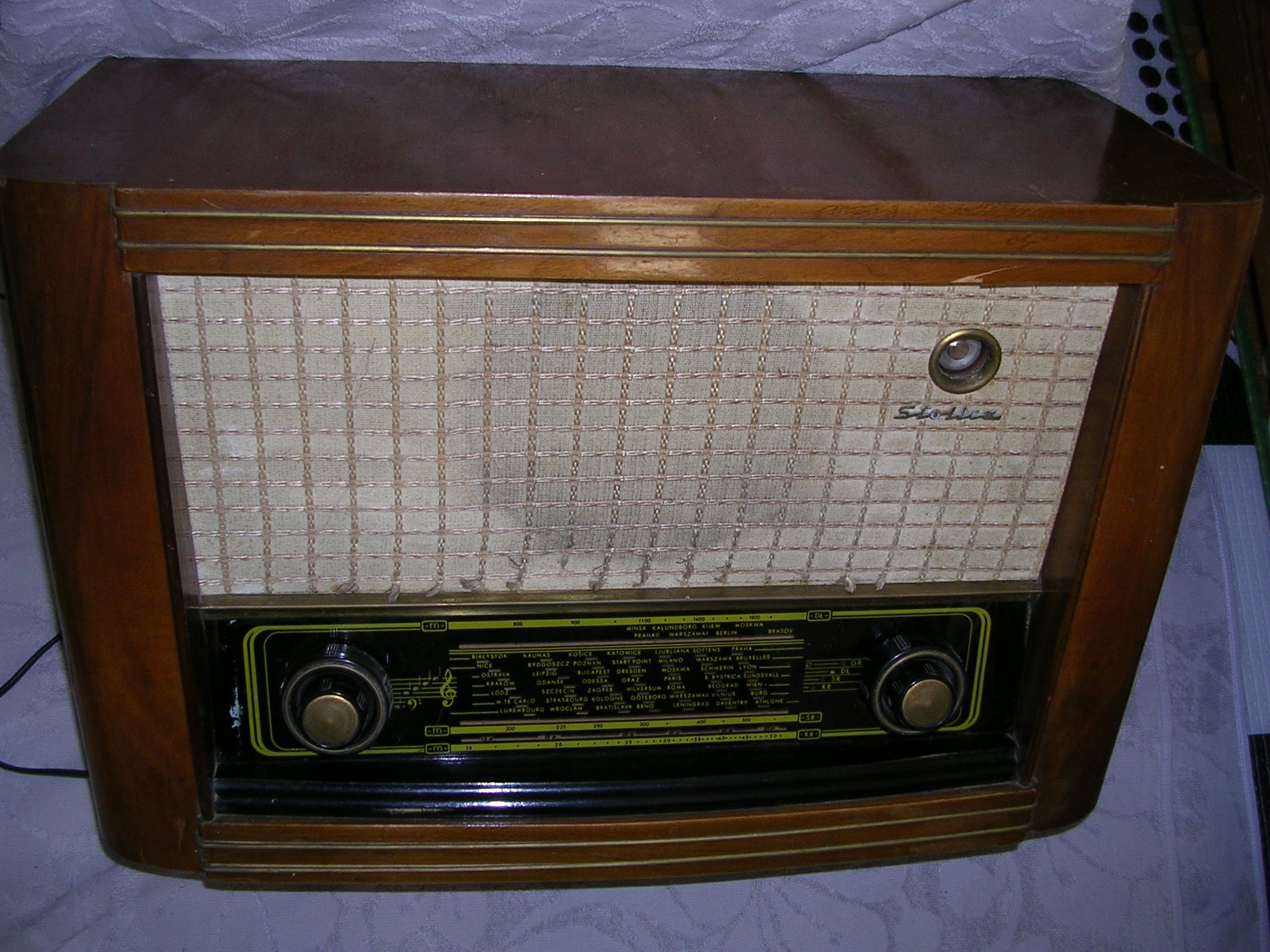 Radio stare lampowe Stolica do remontu