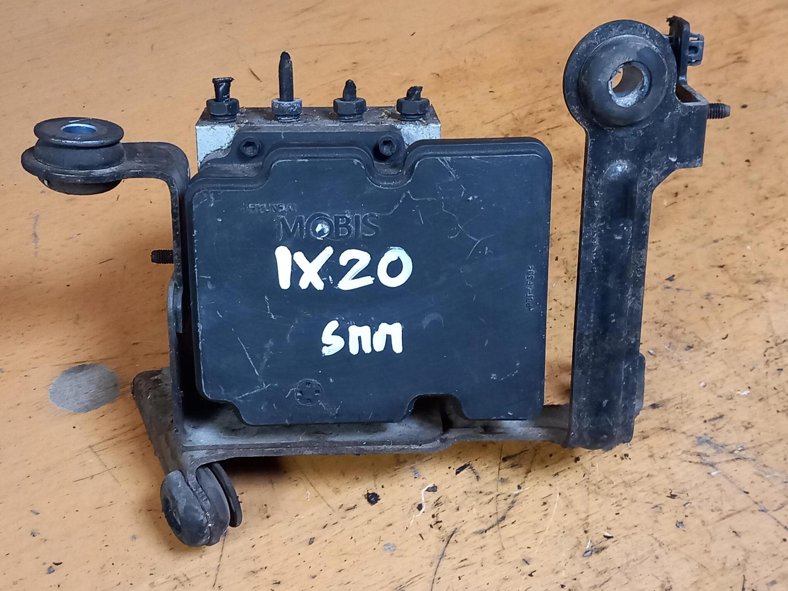 Pompa ABS HYUNDAI IX20 1.4B 90KM 61589-42100 10-19