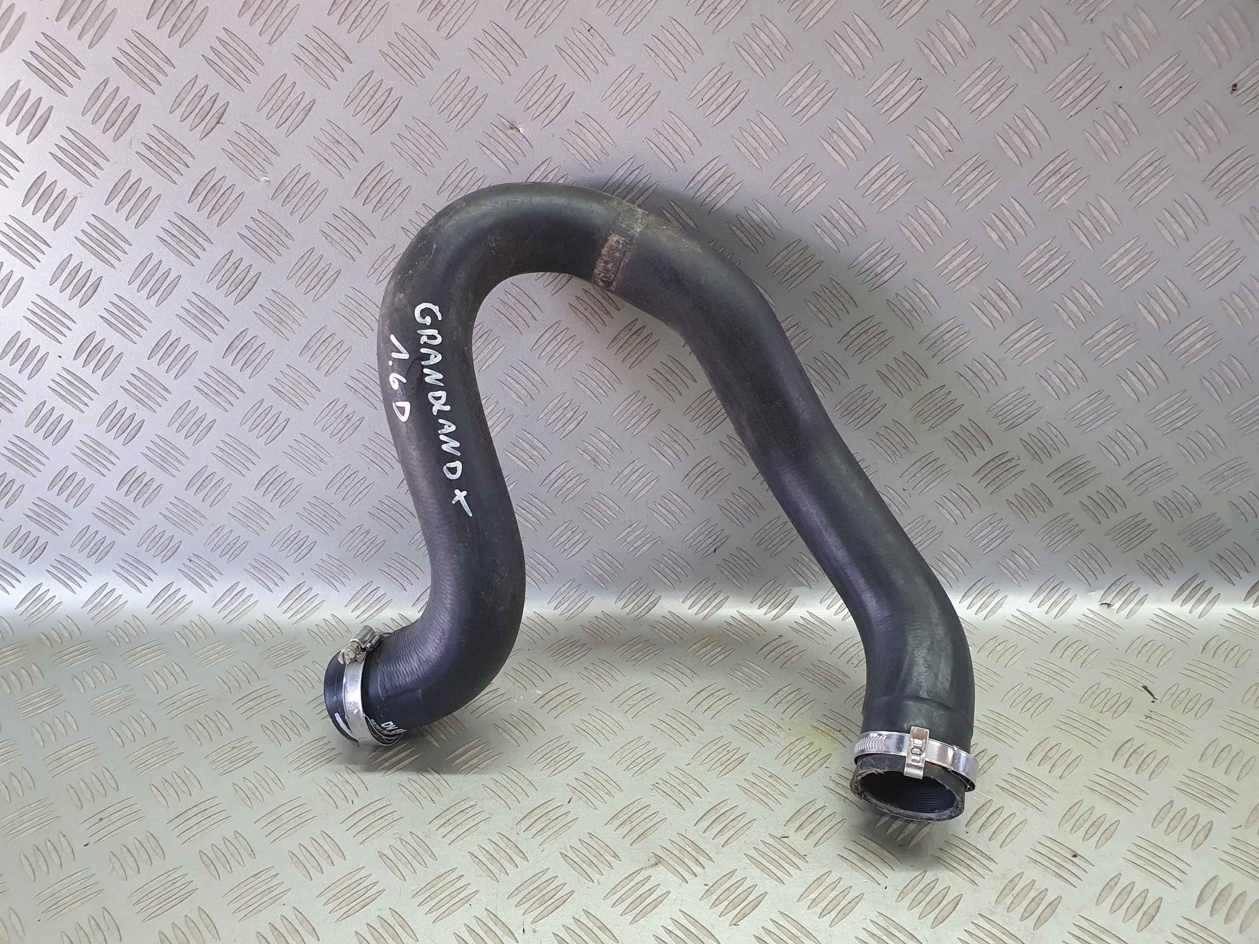9820100780 - ТРУБОПРОВОД ИНТЕРКУЛЕРА GRANDLAND X 1.6 CDTI