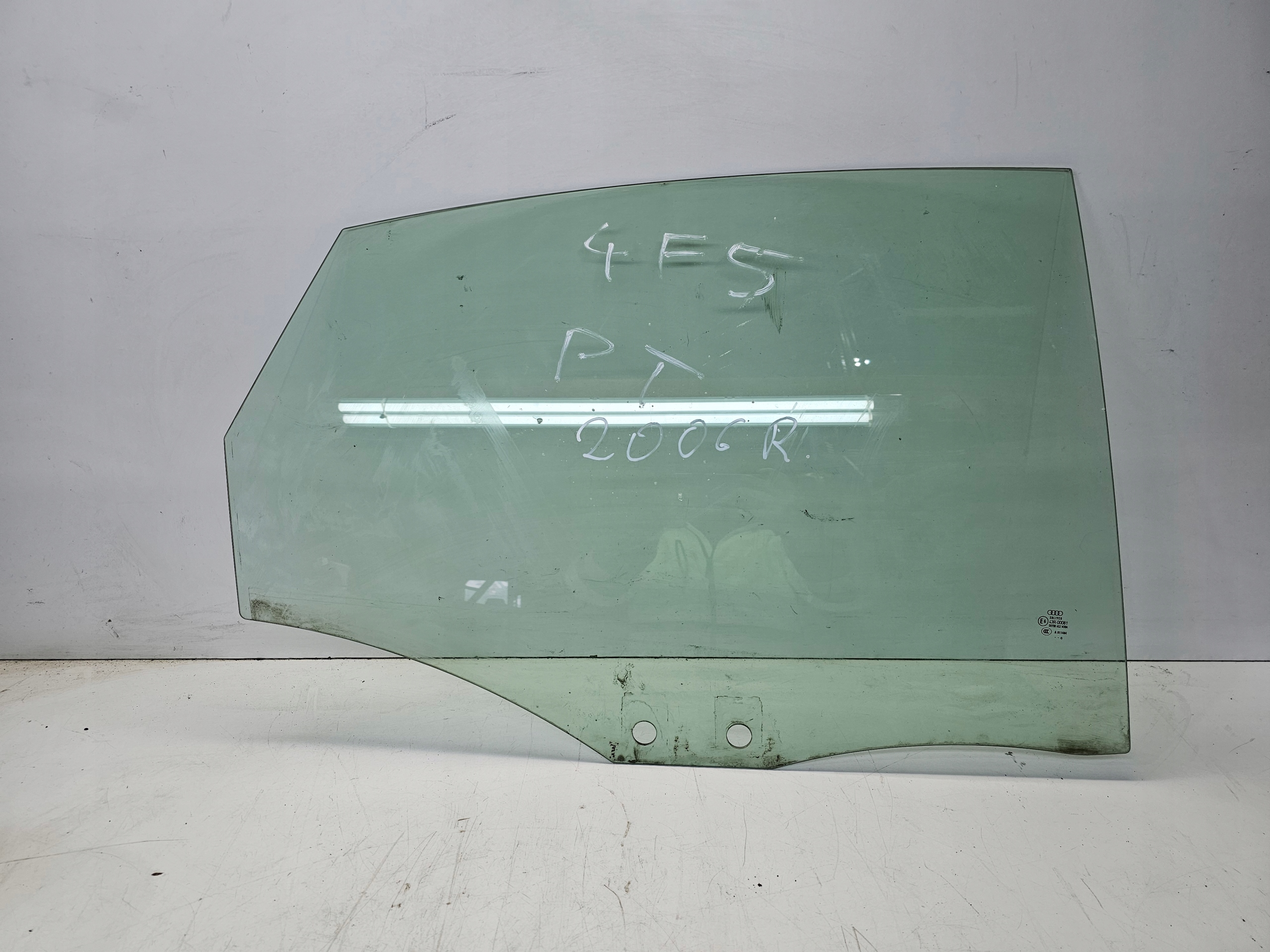 window door right rear part AUDI A6 C6 sedan 4F5 2006R