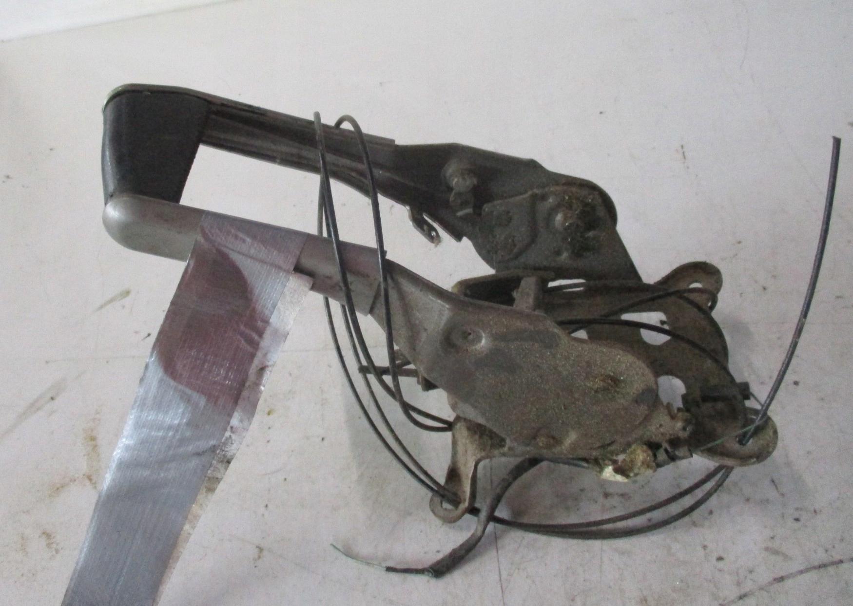 Важіль ручного гальма RENAUT MEGANE II 05R ANG