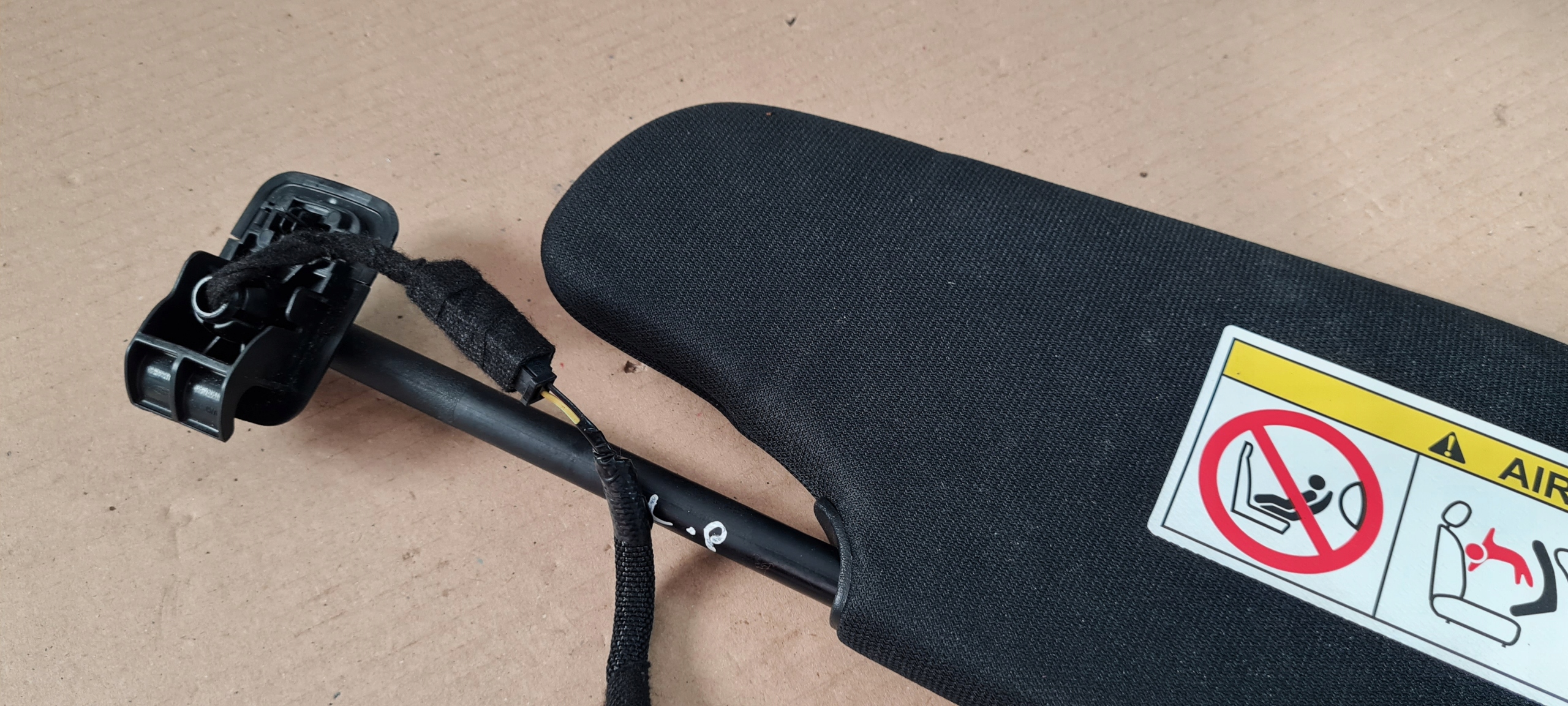 MUSTANG VI LIFT GT cover PRZECIWSLONECZNA left left front black