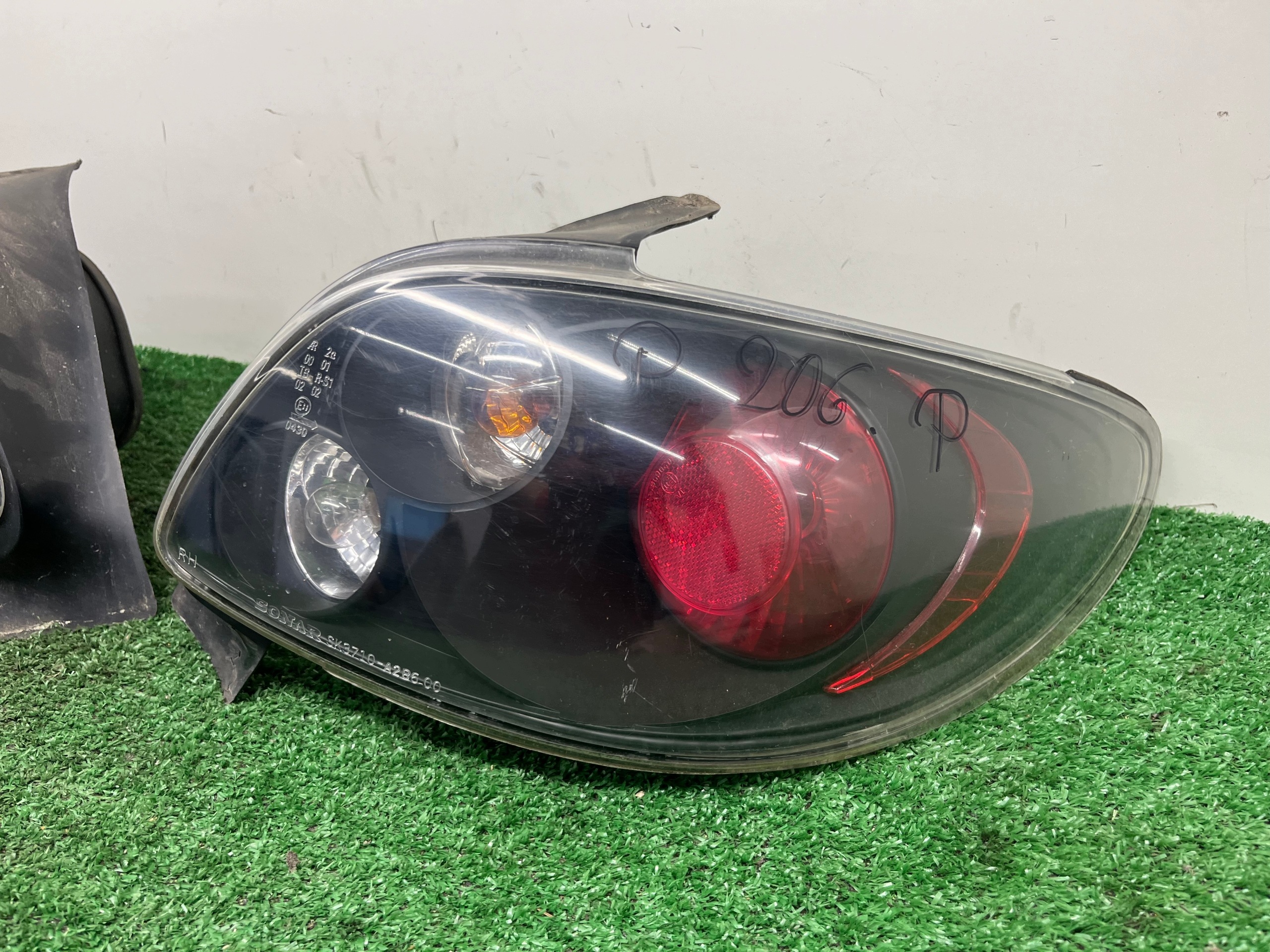 lights rear part rear. KOMPLET PEUGEOT 206 SONAR