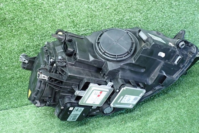 VW GOLF VII BI XENON 12-17 reflektor left light left