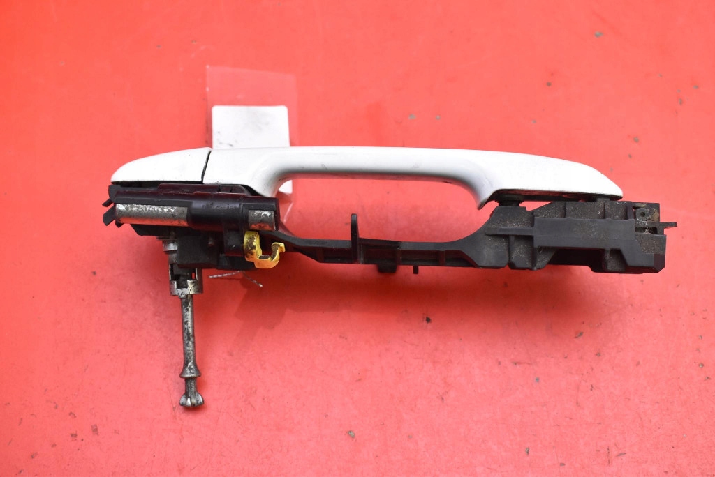 handle left front front BIALA TOYOTA YARIS 3 III 5D HB LIFT 14-17