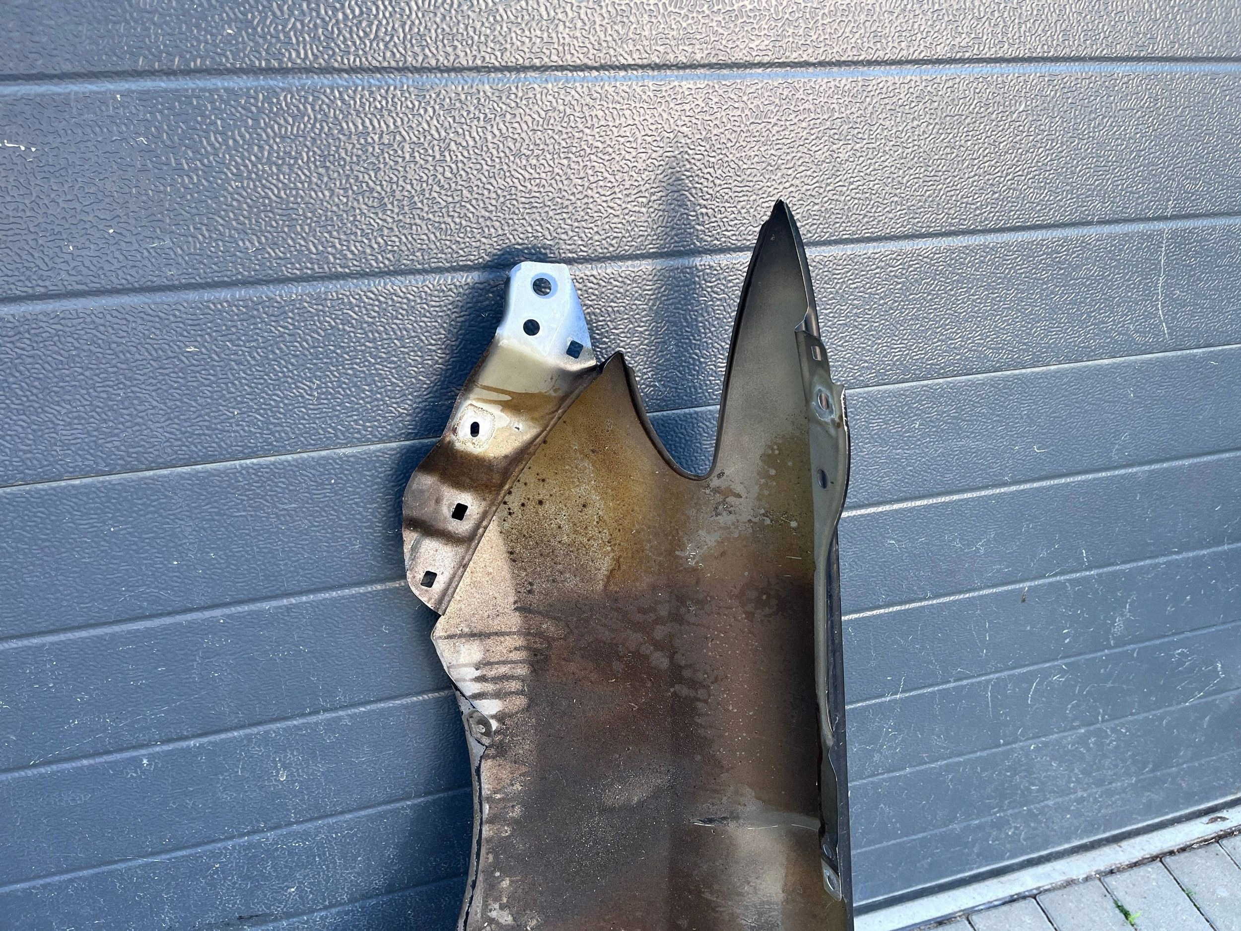 Toyota Auris 2 II fender right front front