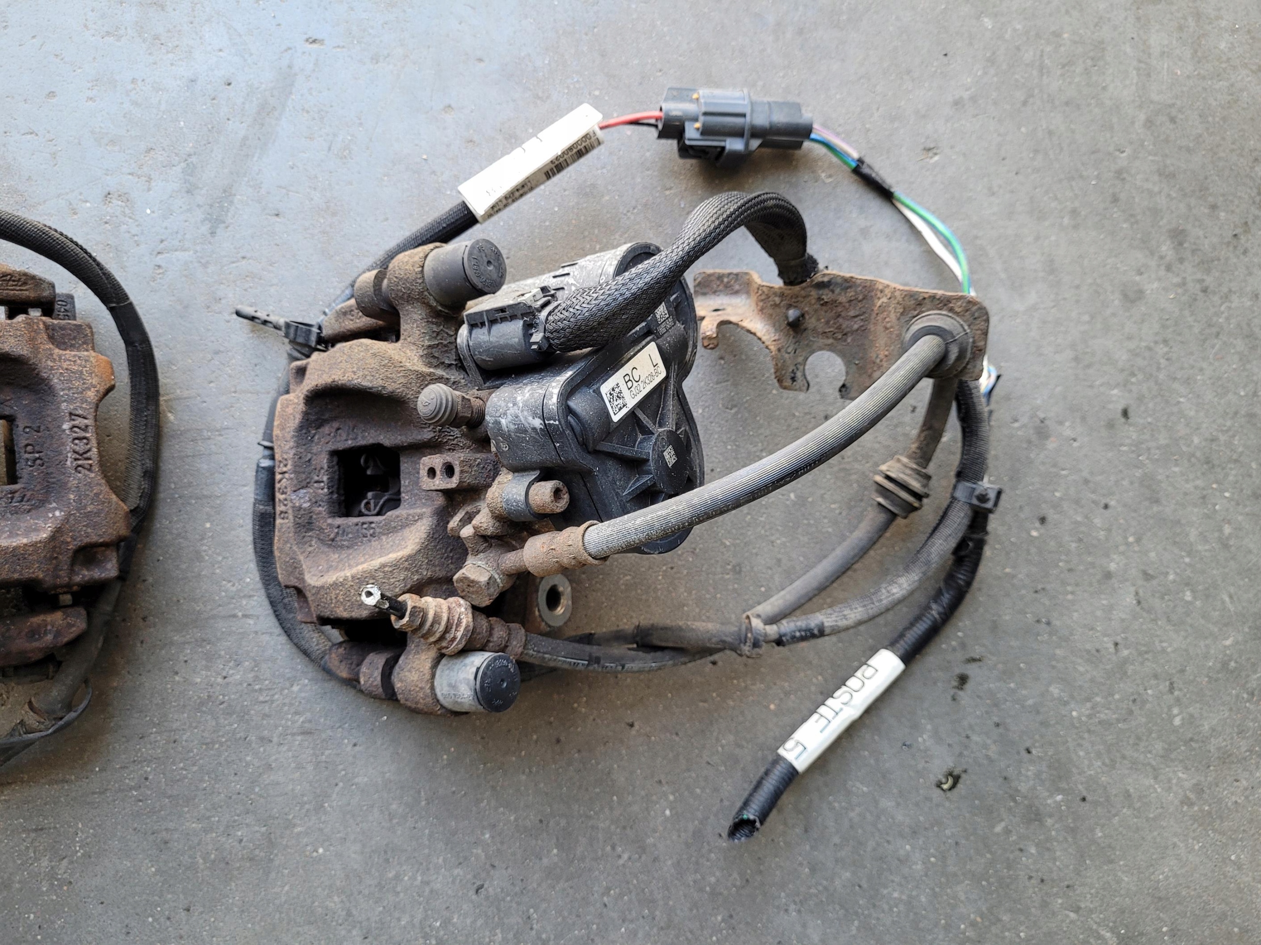 caliper rear part rear right LAND RANGE ROVER EVOQUE L538 LIFT 2.0 D