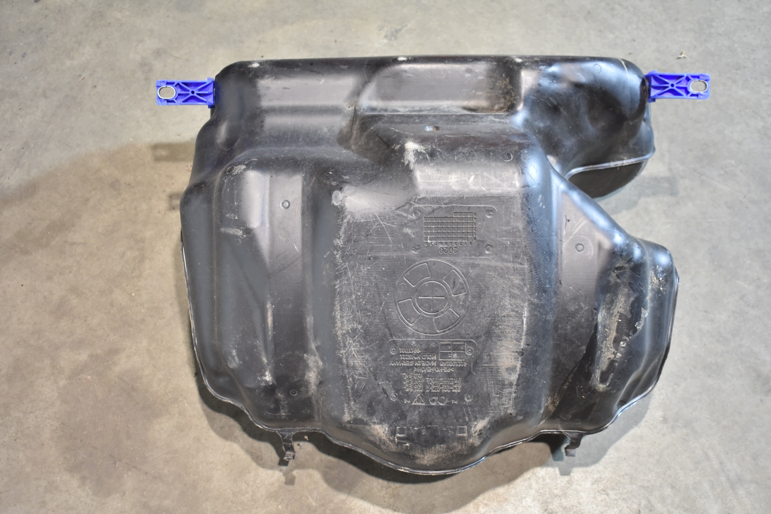 top zustand tank PORSCHE 718 982 9P1201021T