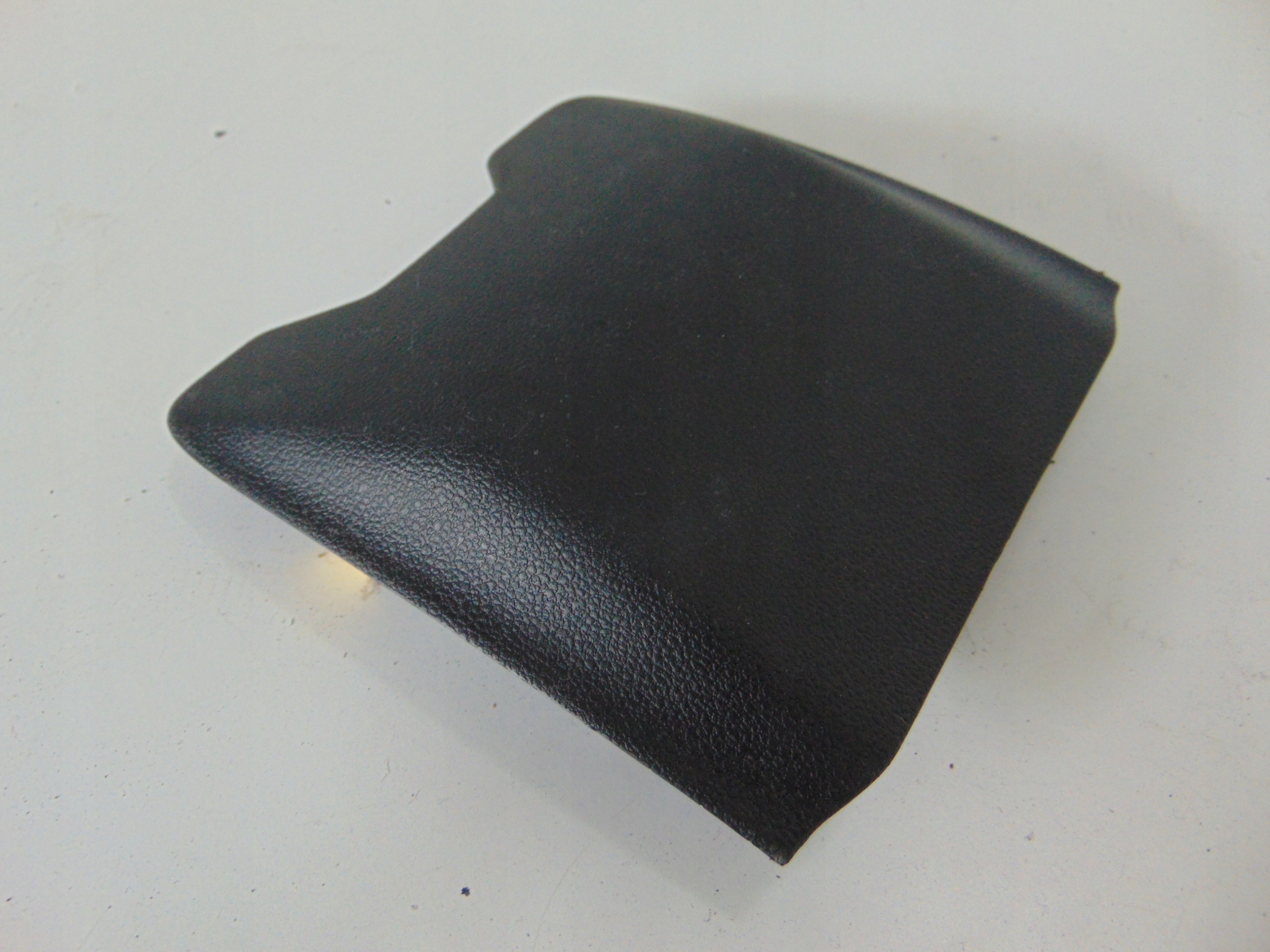 OSŁONA BEZPIECZNIKÓW RENAULT TALISMAN