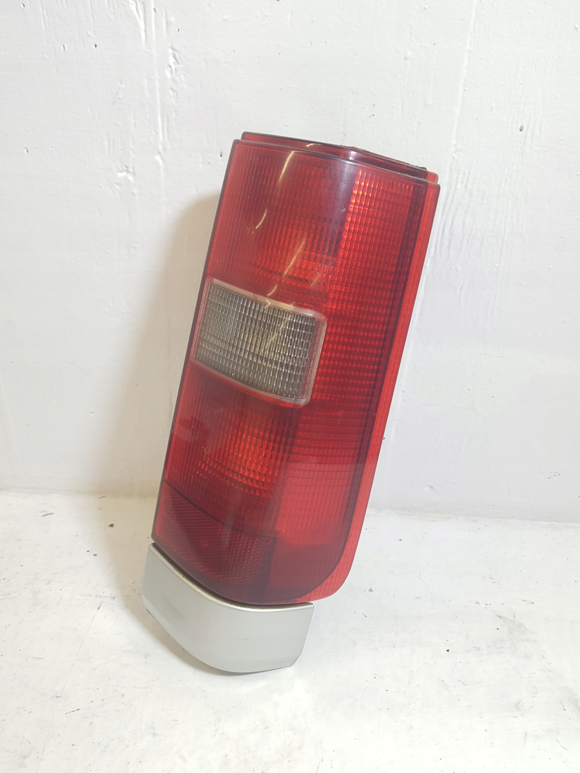 light right rear VOLVO V70