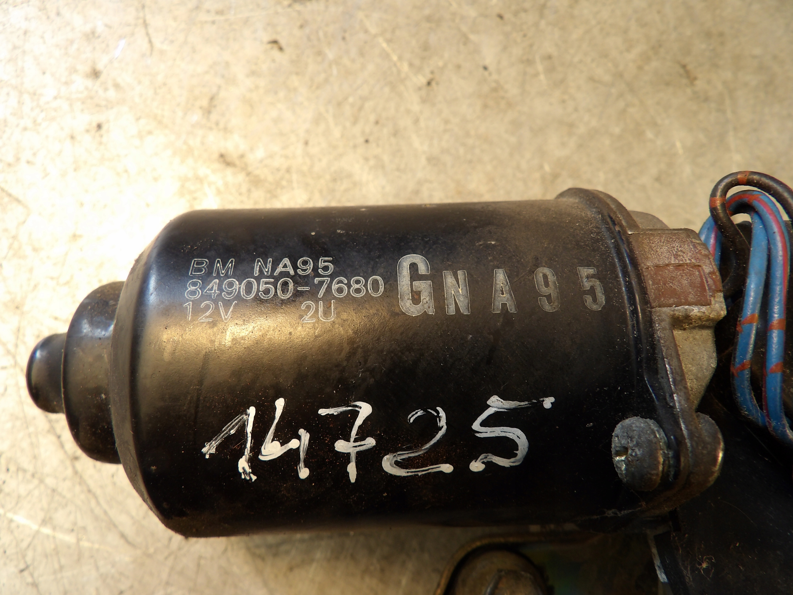 Mazda MX5 II mini motor of wipers front 849050-7680