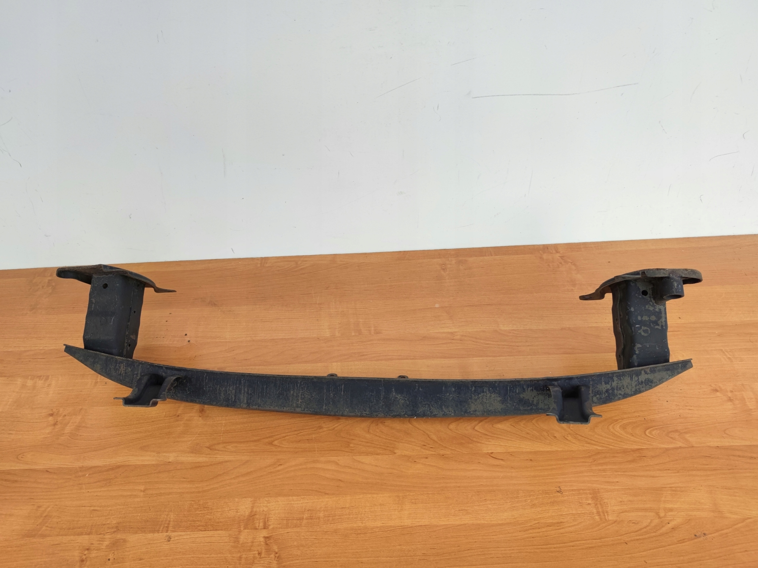 VW PASSAT B6 bumper support front pillar 3C