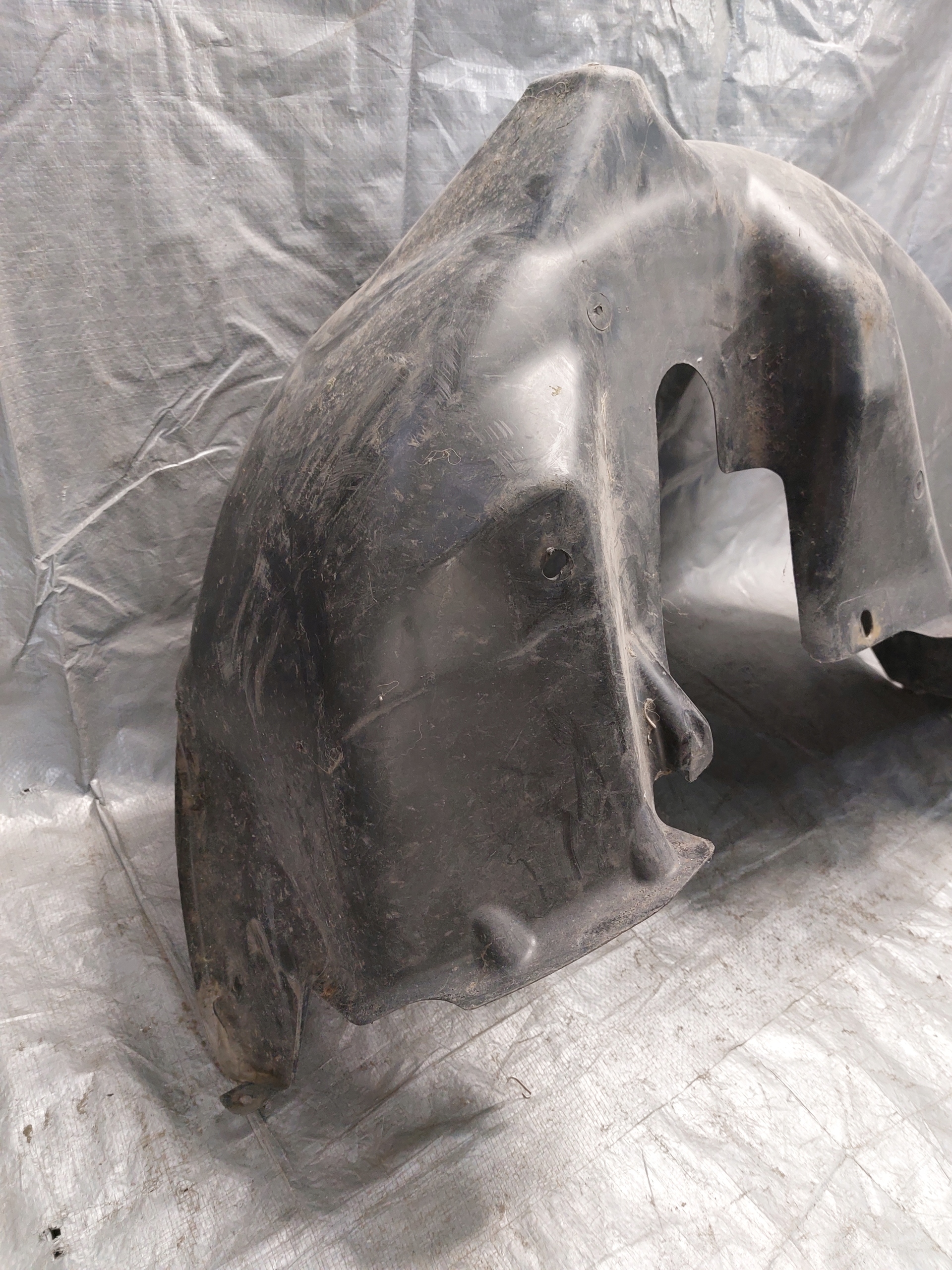 mudguard right rear. PEUGEOT 207 SW