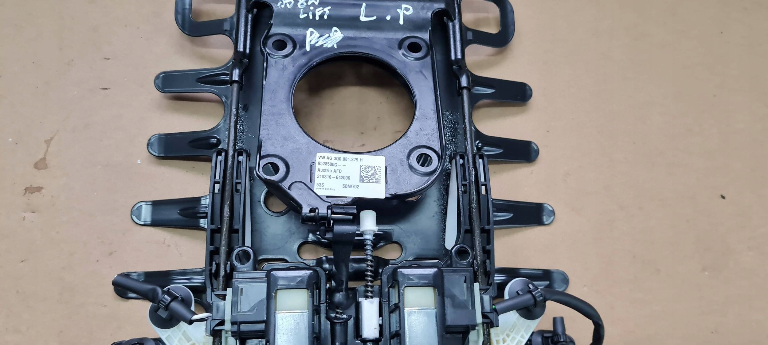 A5 8W LIFT Mécanisme OPARCIA Siège Droite Avant 3Q0881879H A4 B9