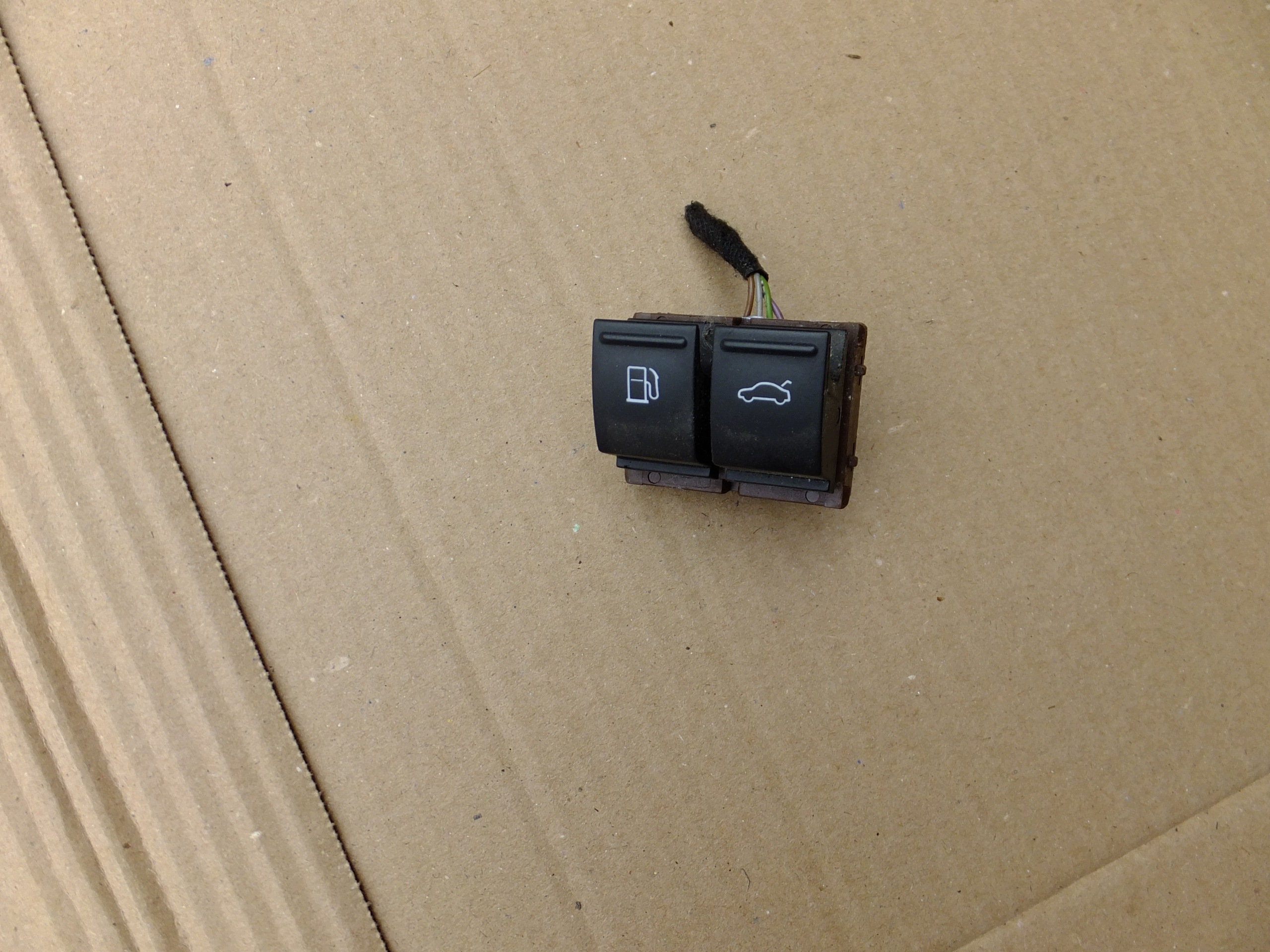 opening control switch door vw passat b6 2007r 3C0959903B