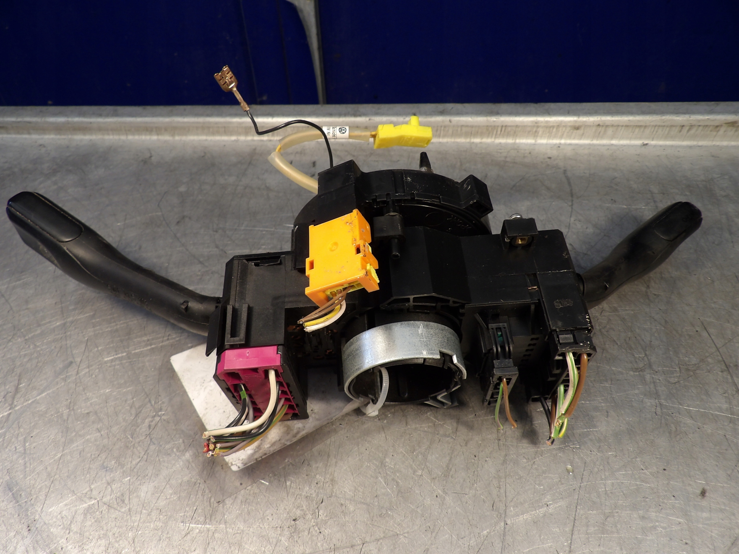 switch Skoda Octavia 4B0953503E 8L0953513G