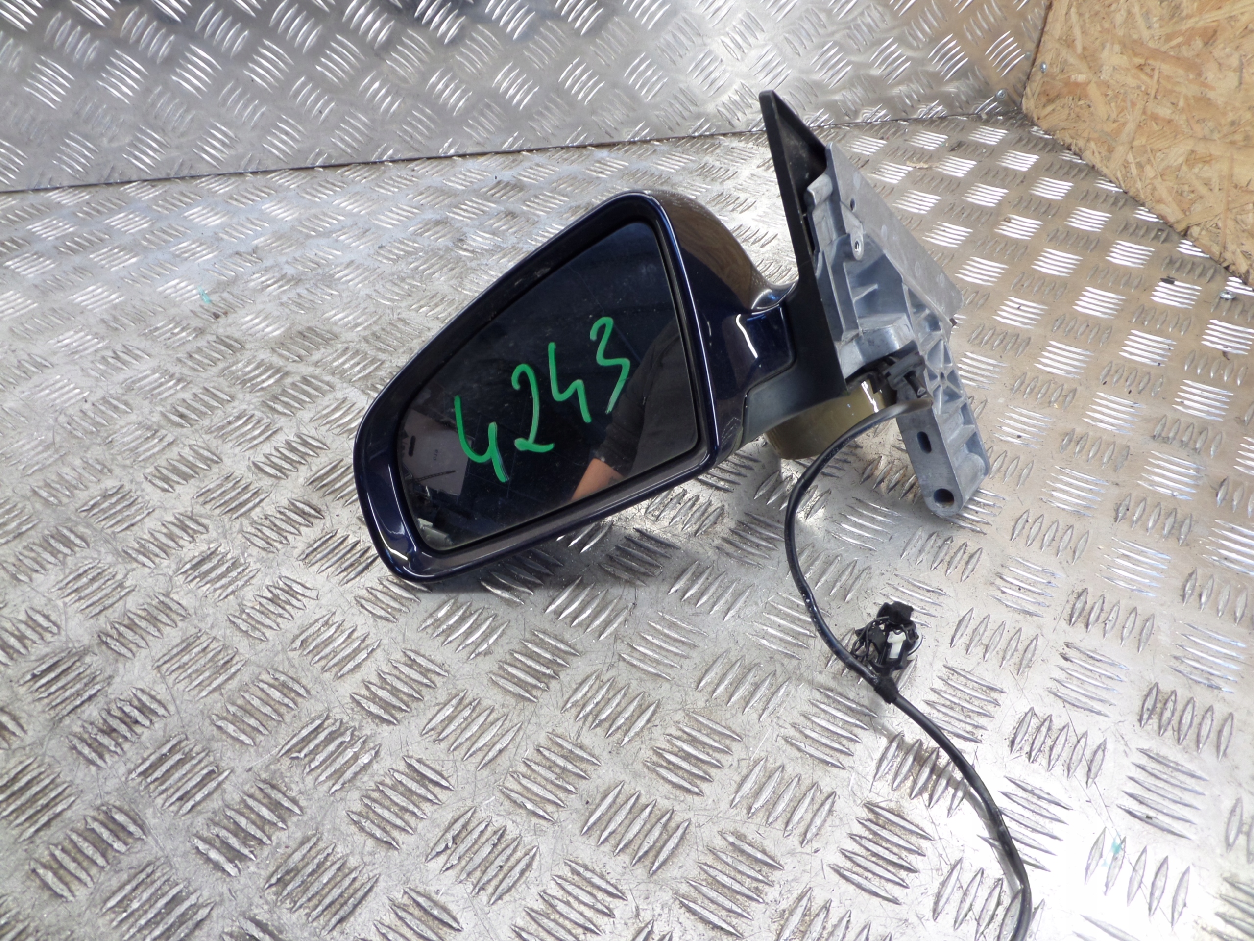 mirror left left front AUDI A4 B7 CABRIO 5 PIN