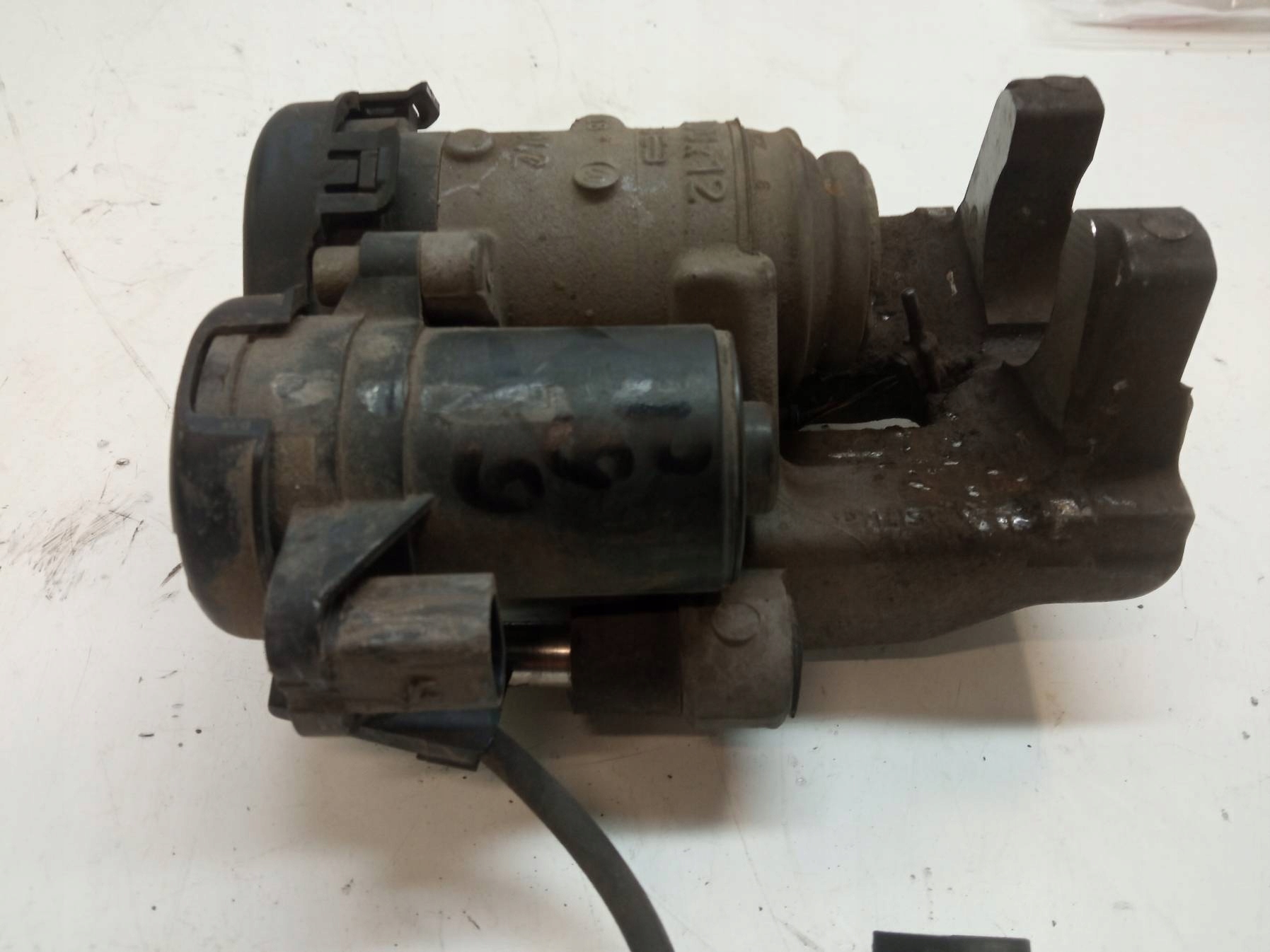 caliper brake right rear part 2.0 CDI electrical Mercedes C-klasa W205