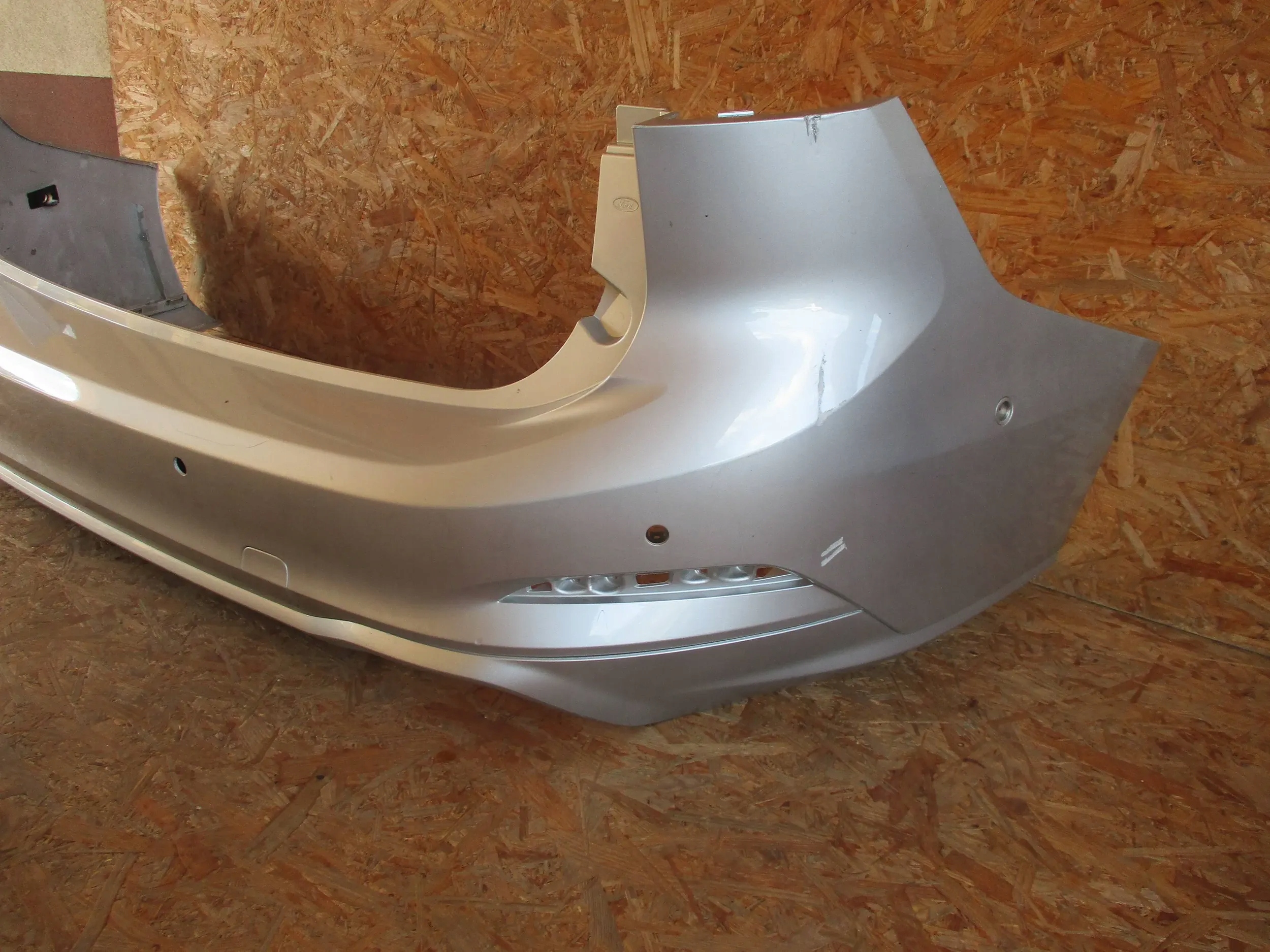 lökhárító far hátsó FORD FOCUS MK4 KOMBI