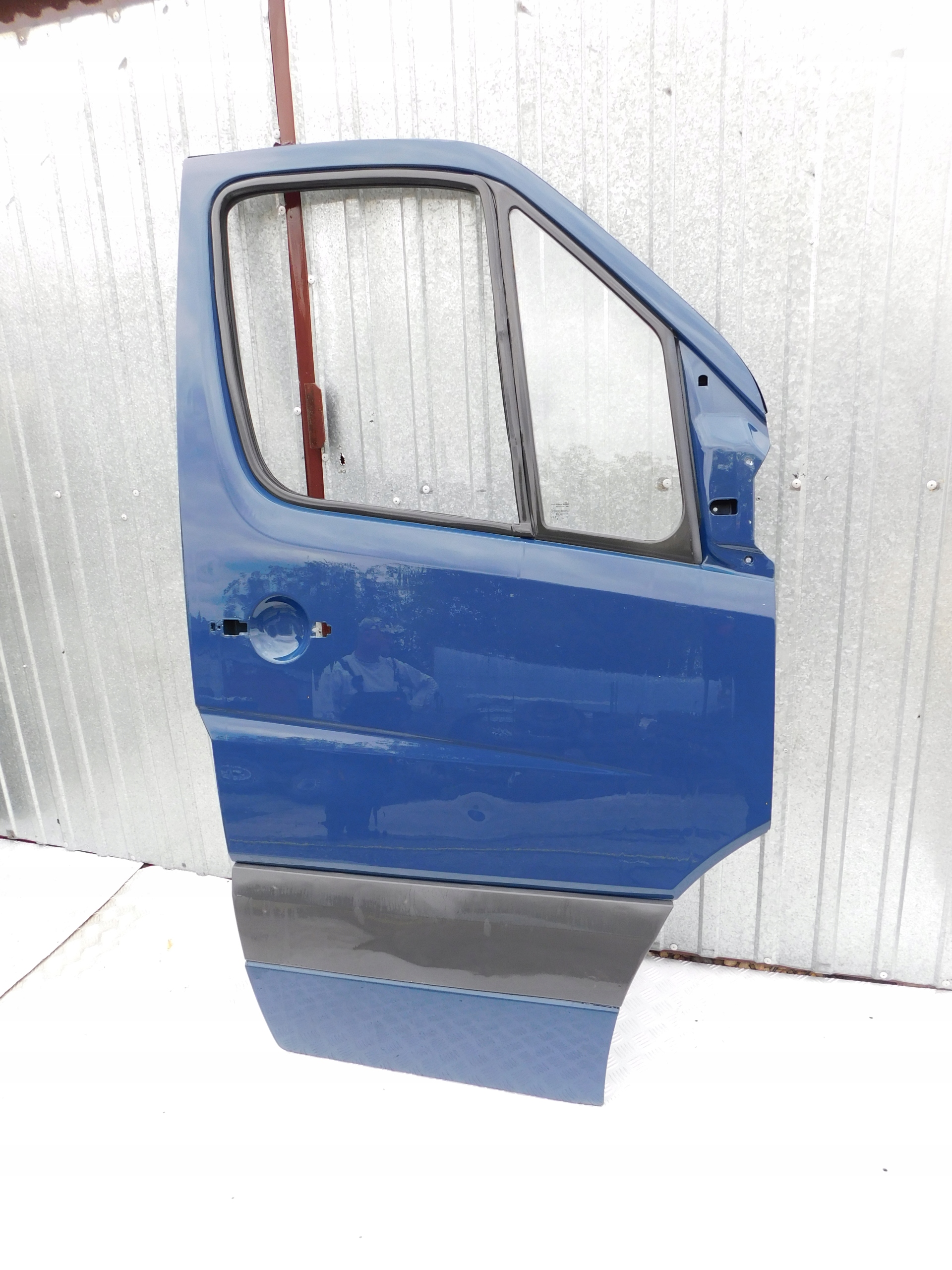 Mercedes Sprinter 906 VW Crafter dveře pravé spolujezdce předek modre