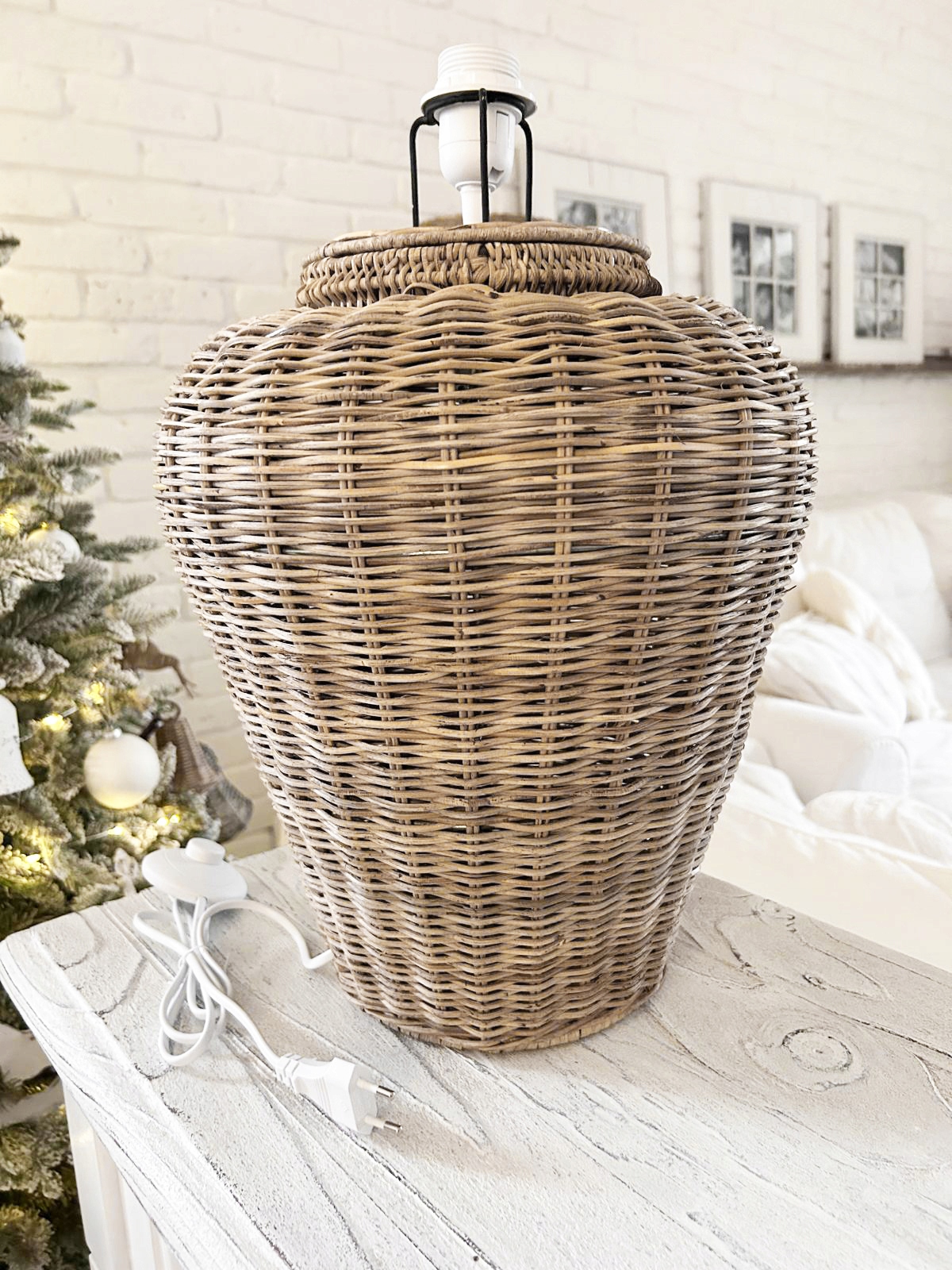 Stolová lampa Hampton Ratanová základňa pre lampu Hampton Ratan